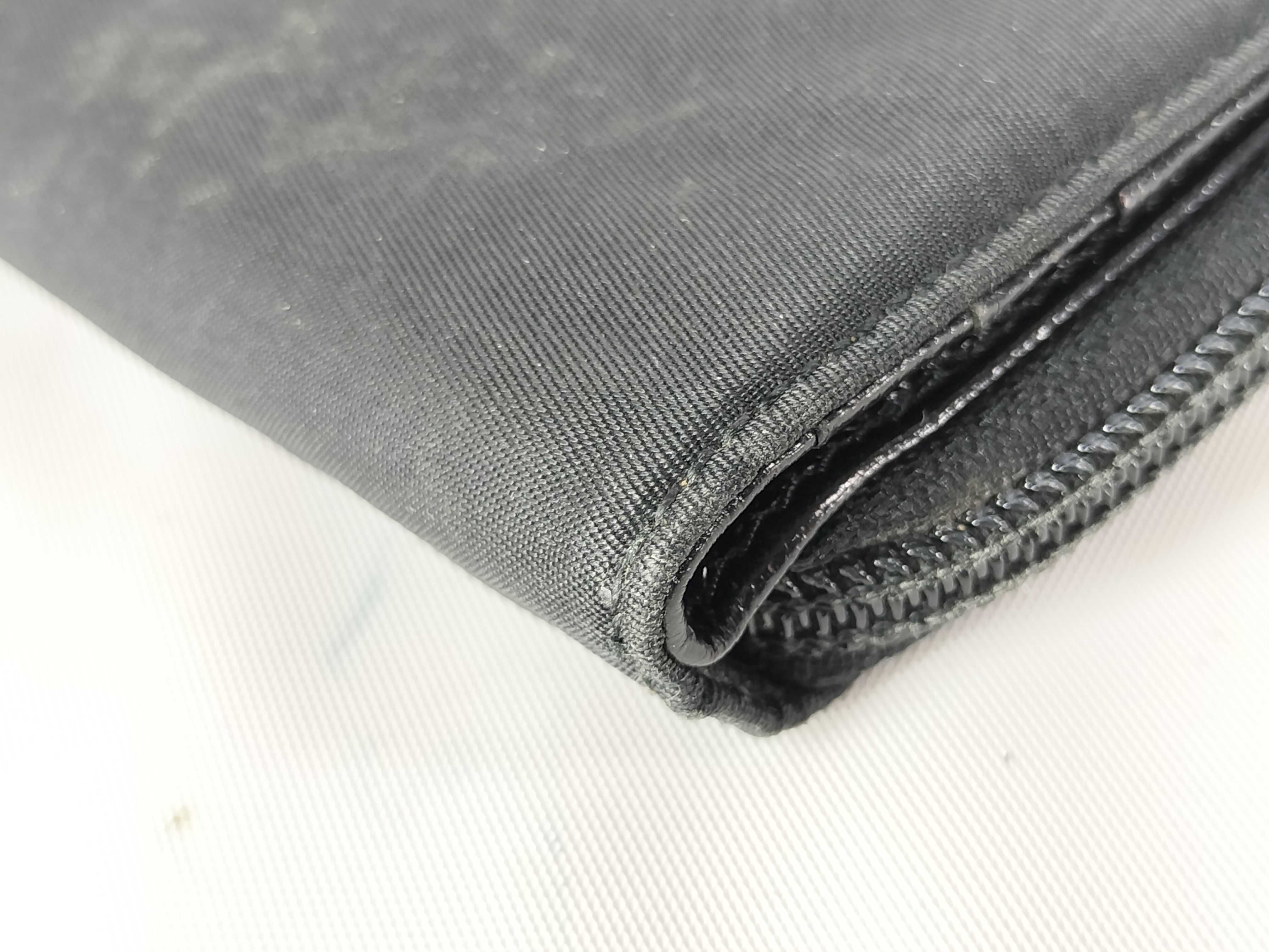 Nylon Wallet Zippy Wallet Black Bi-fold Wallet — view 2