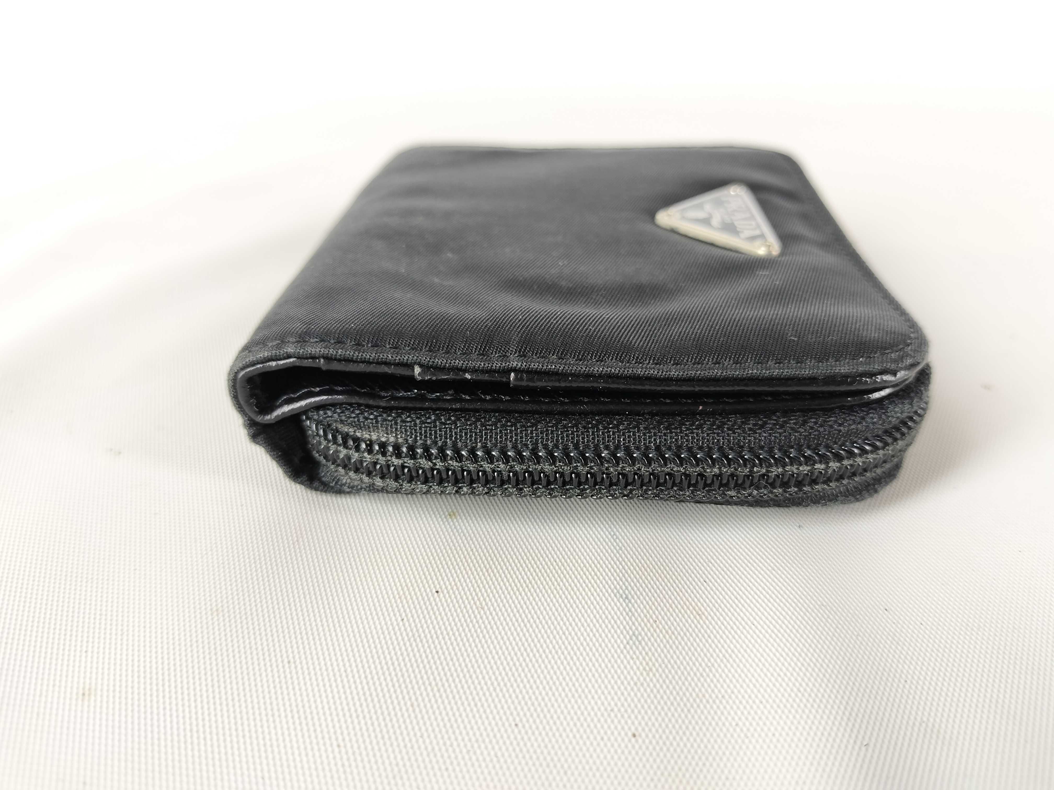 Nylon Wallet Zippy Wallet Black Bi-fold Wallet — view 3