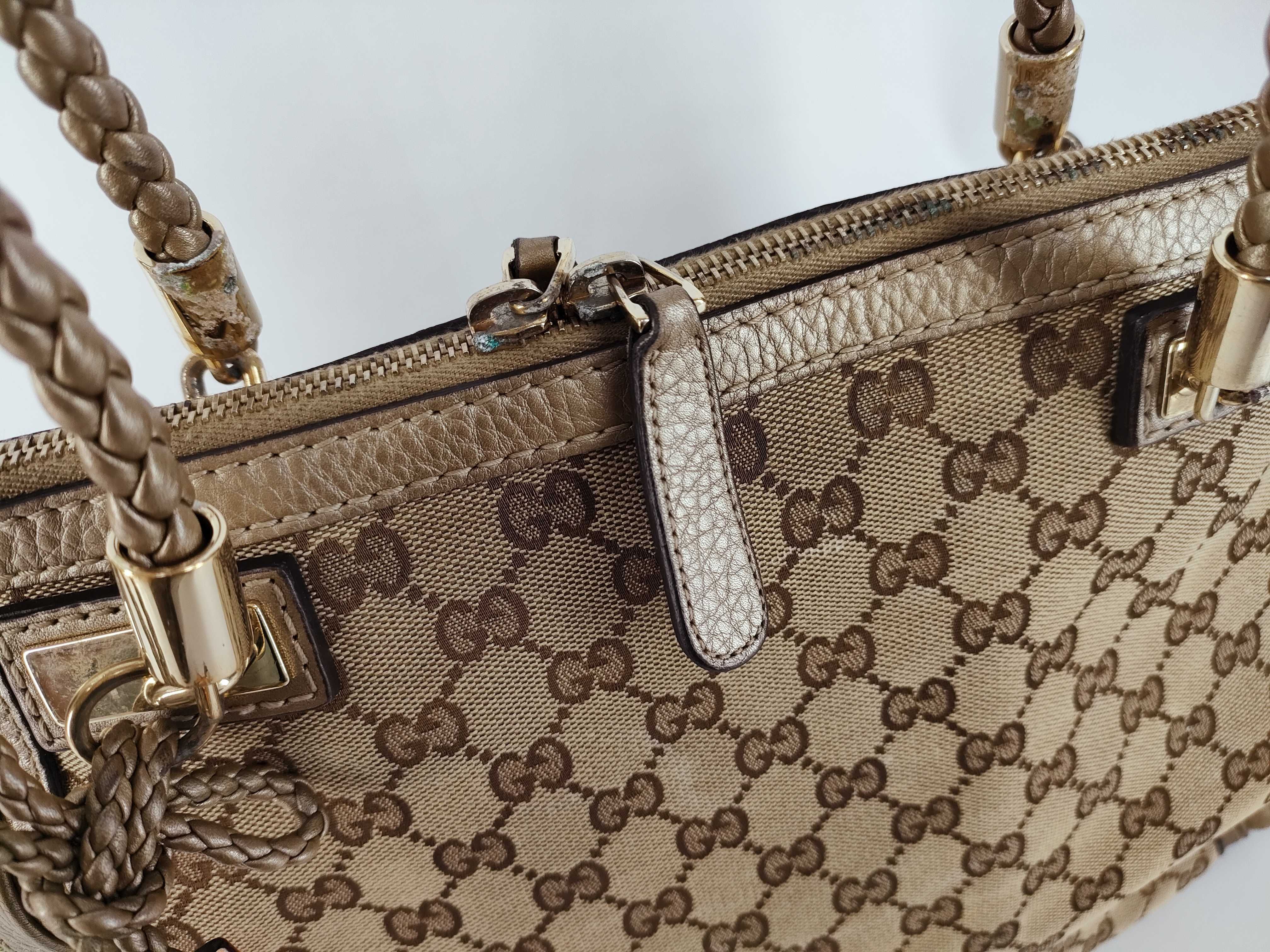 GG Canvas Shoulder Bag — view 9