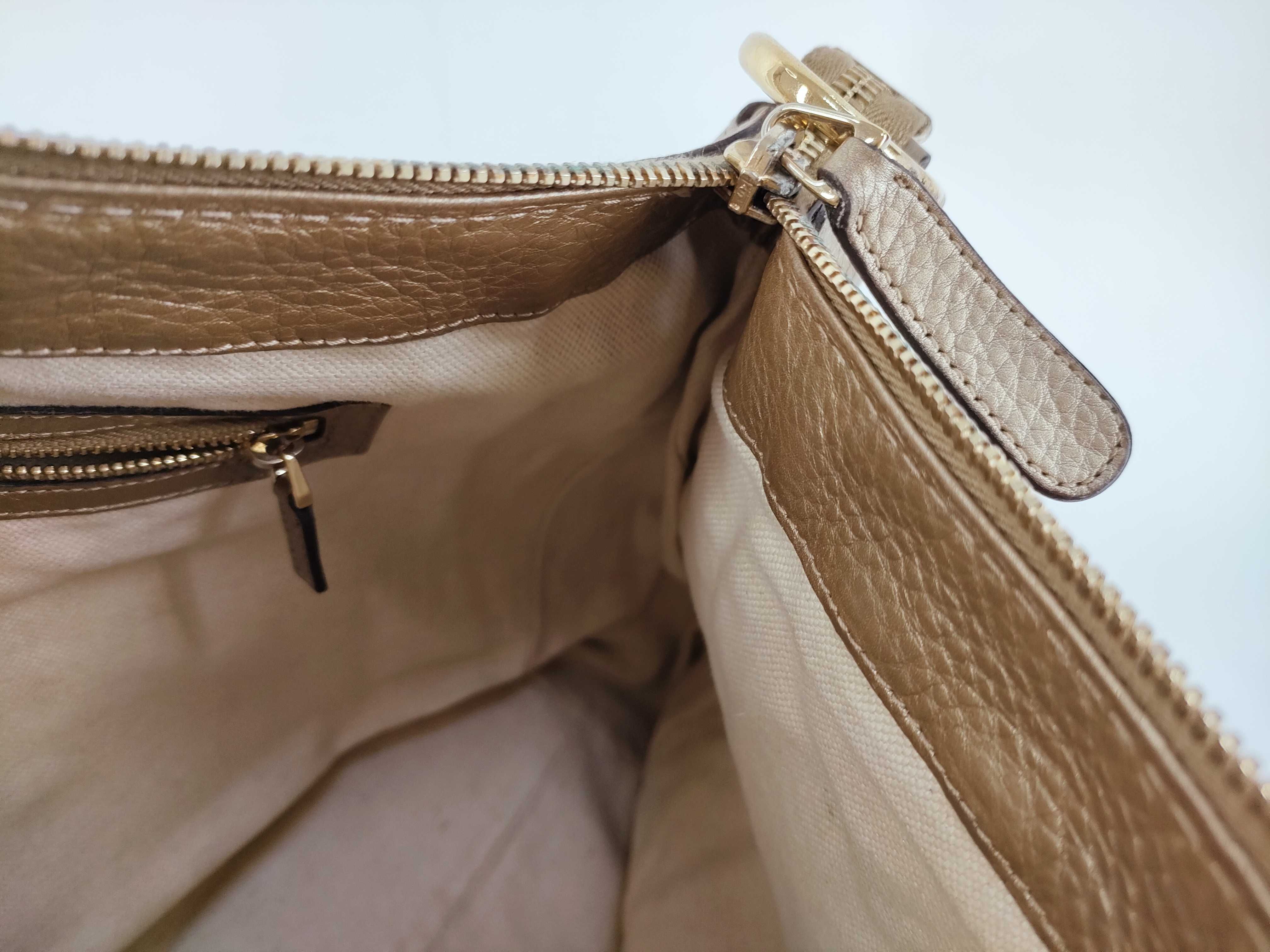GG Canvas Shoulder Bag — view 10