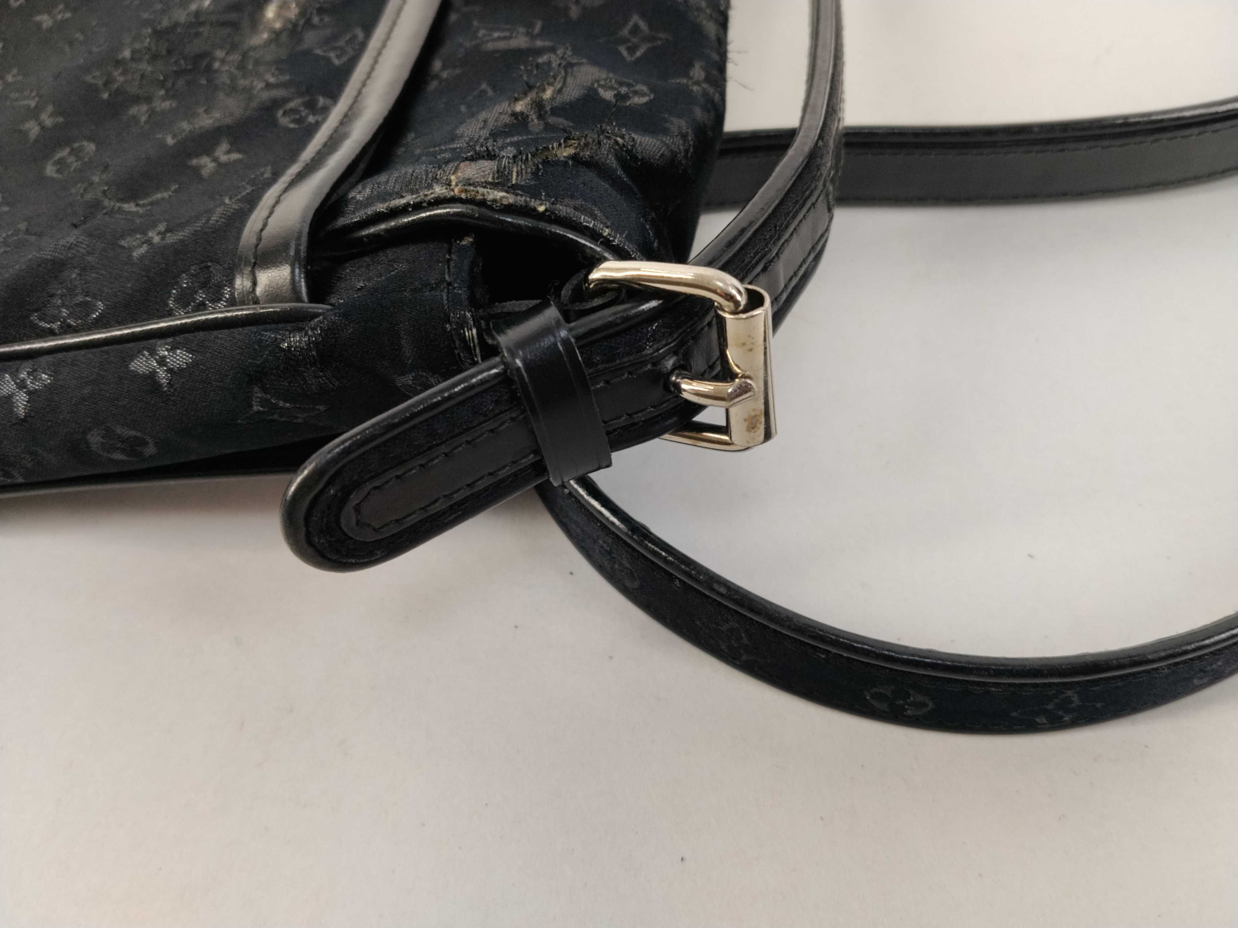 Monogram Louis Vuitton Monogram Satin Shoulder Bag Contes de Fée Musette M92273 Shoulder Bag — view 5