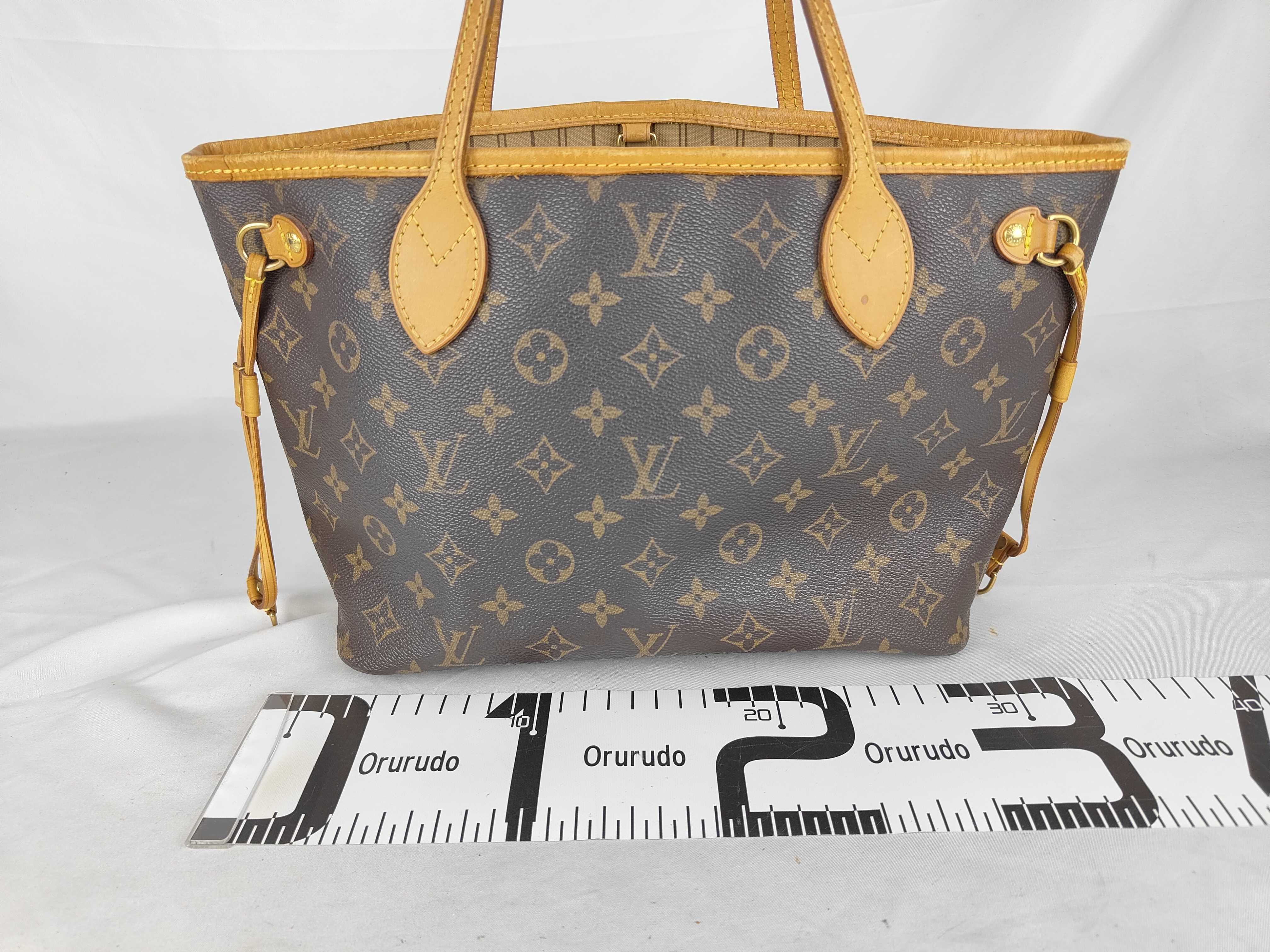 Monogram Neverfull PM (older model) Tote bag with deteriorated interior. — view 2