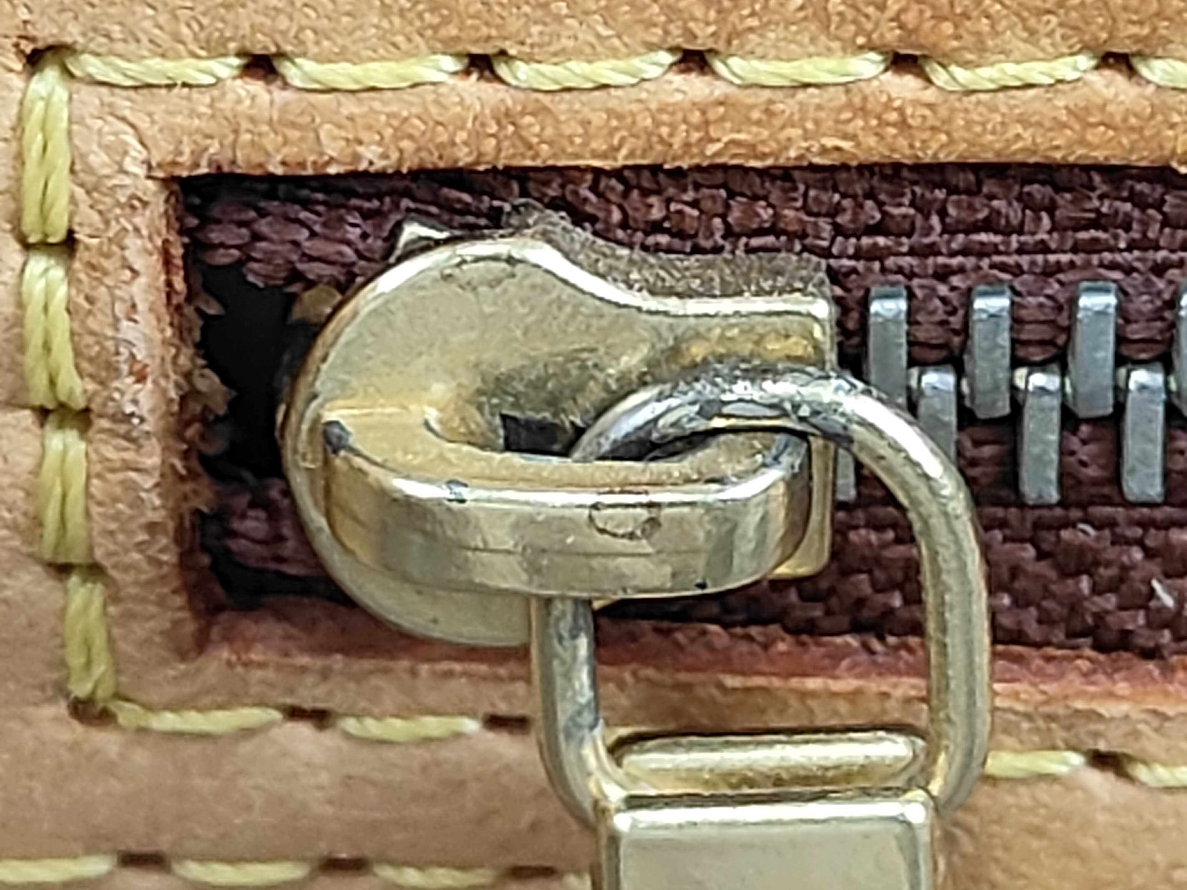 Monogram Neverfull PM (older model) Tote bag with deteriorated interior. — view 7