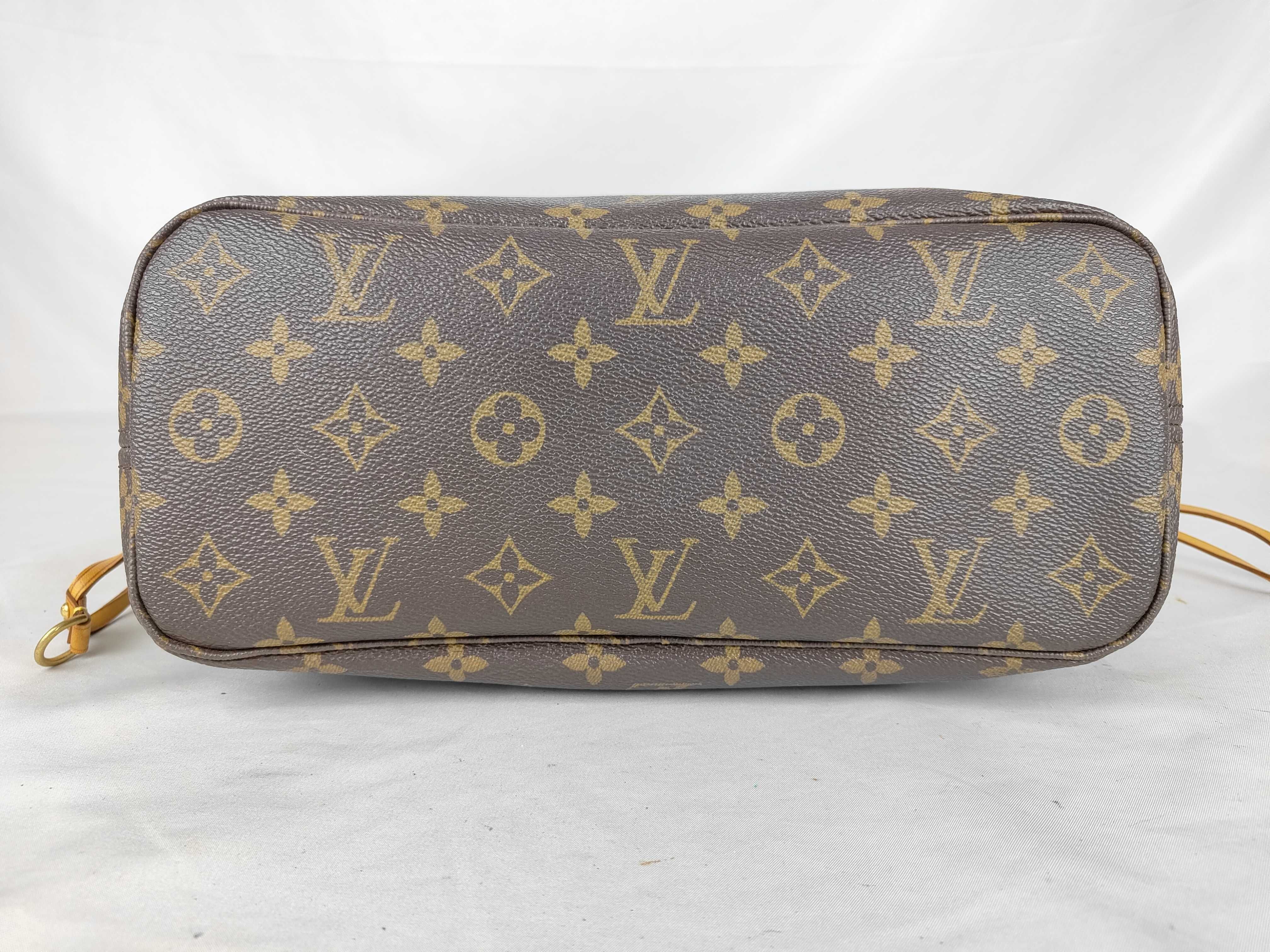 Monogram Neverfull PM (older model) Tote bag with deteriorated interior. — view 9