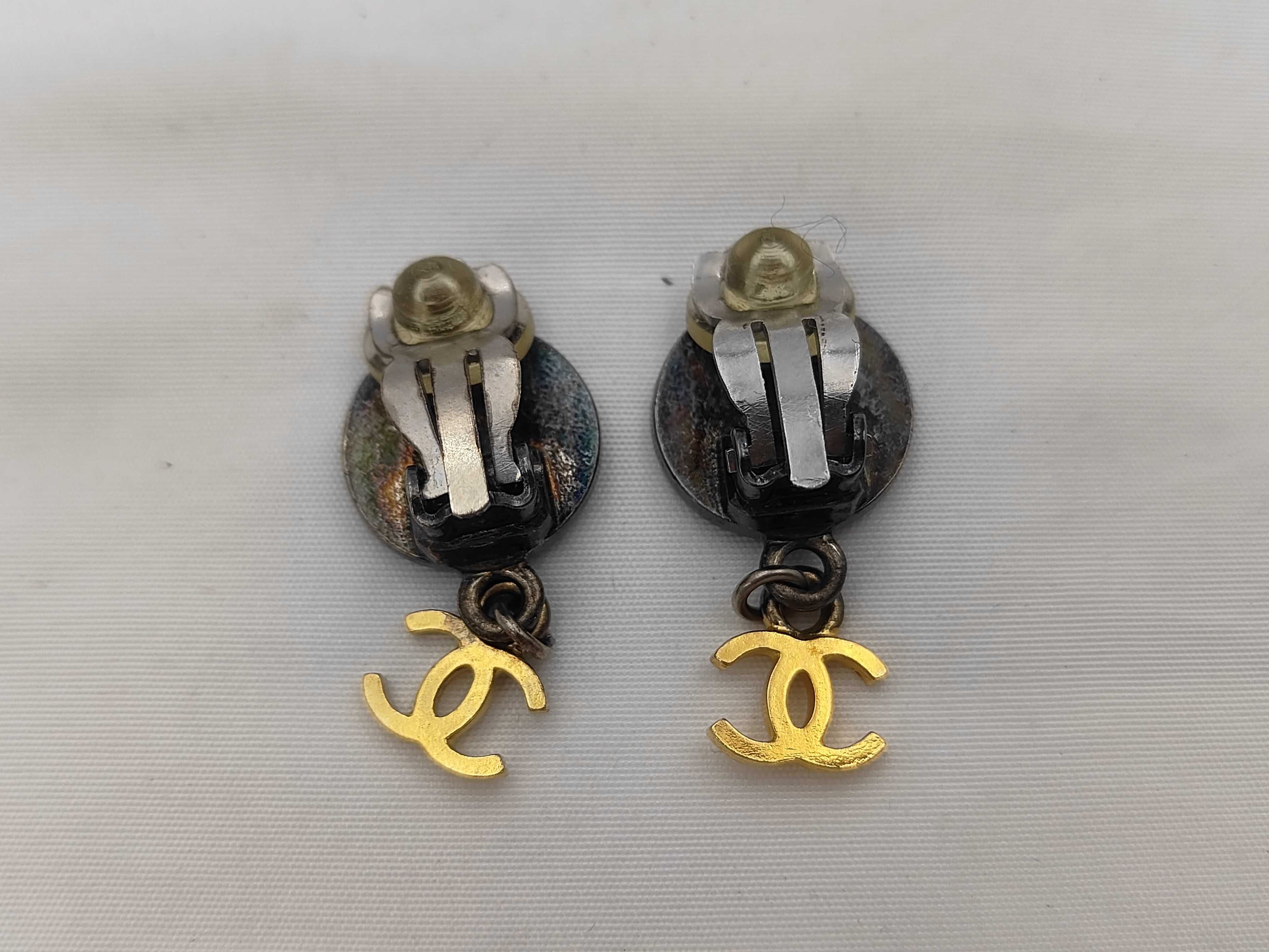 96A earrings — view 2