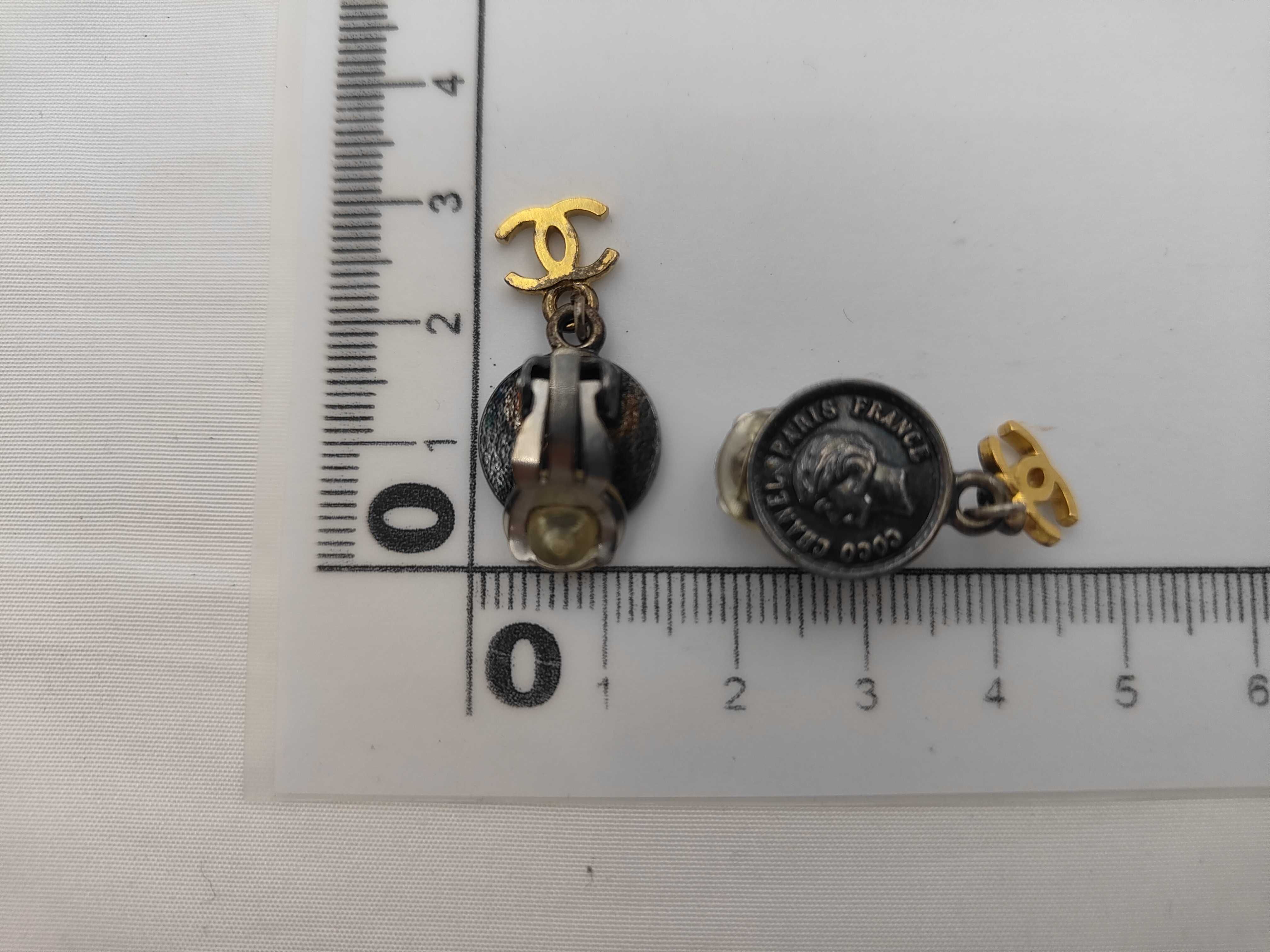 96A earrings — view 6