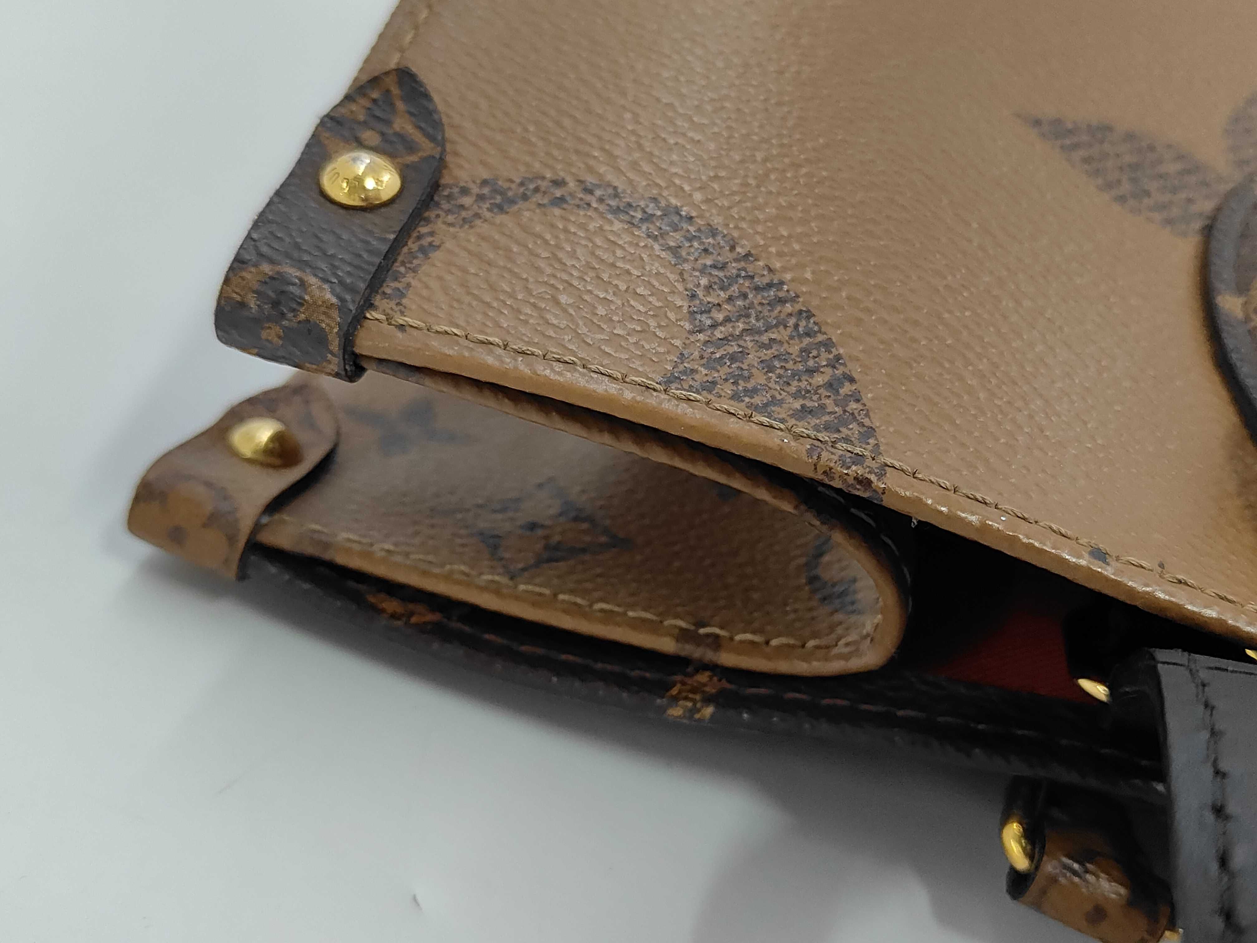 Monogram Giant Reverse OnTheGo MM Bag — view 11