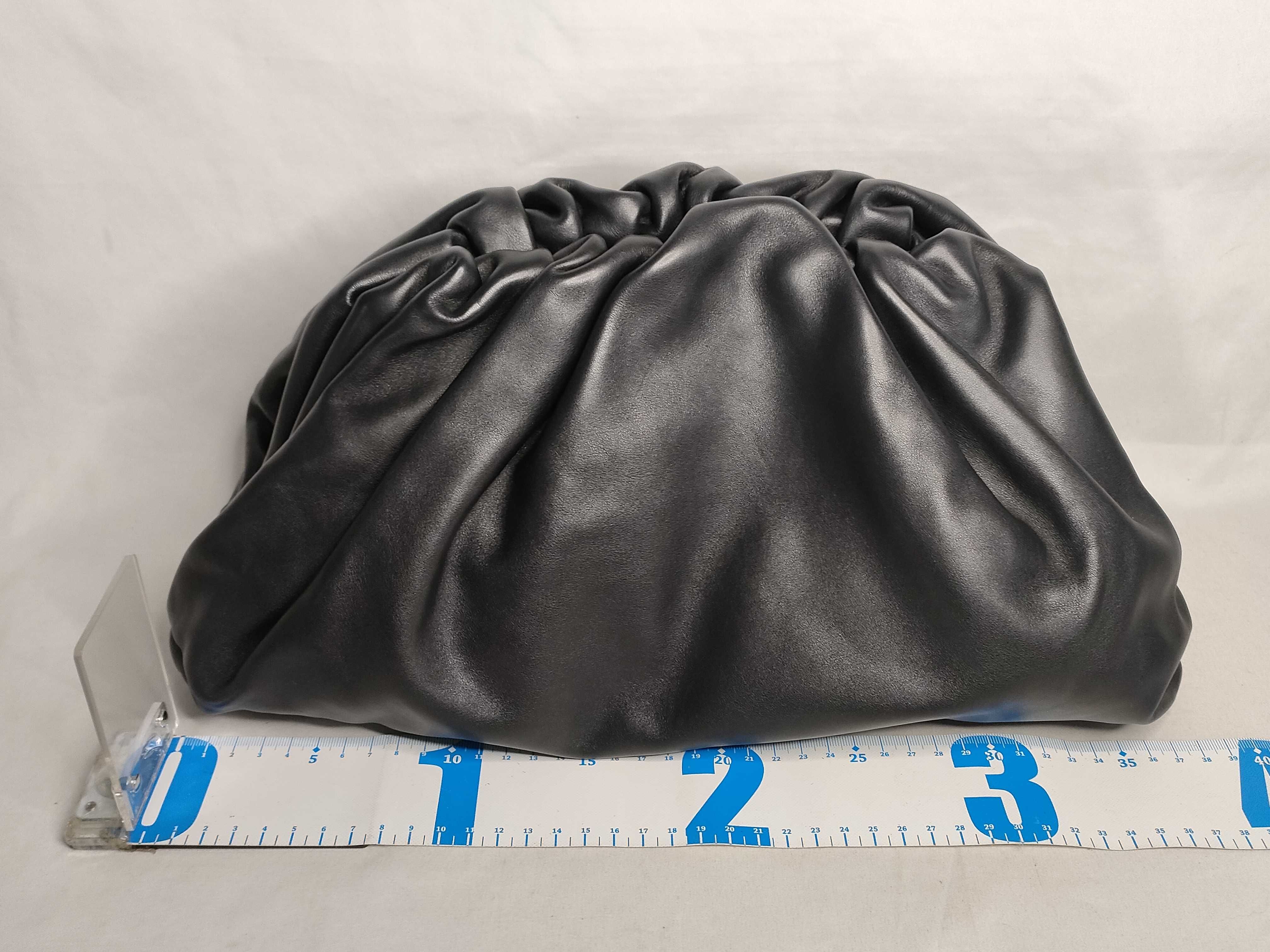 SG - The Pouch Leather Clutch bag Black — view 2