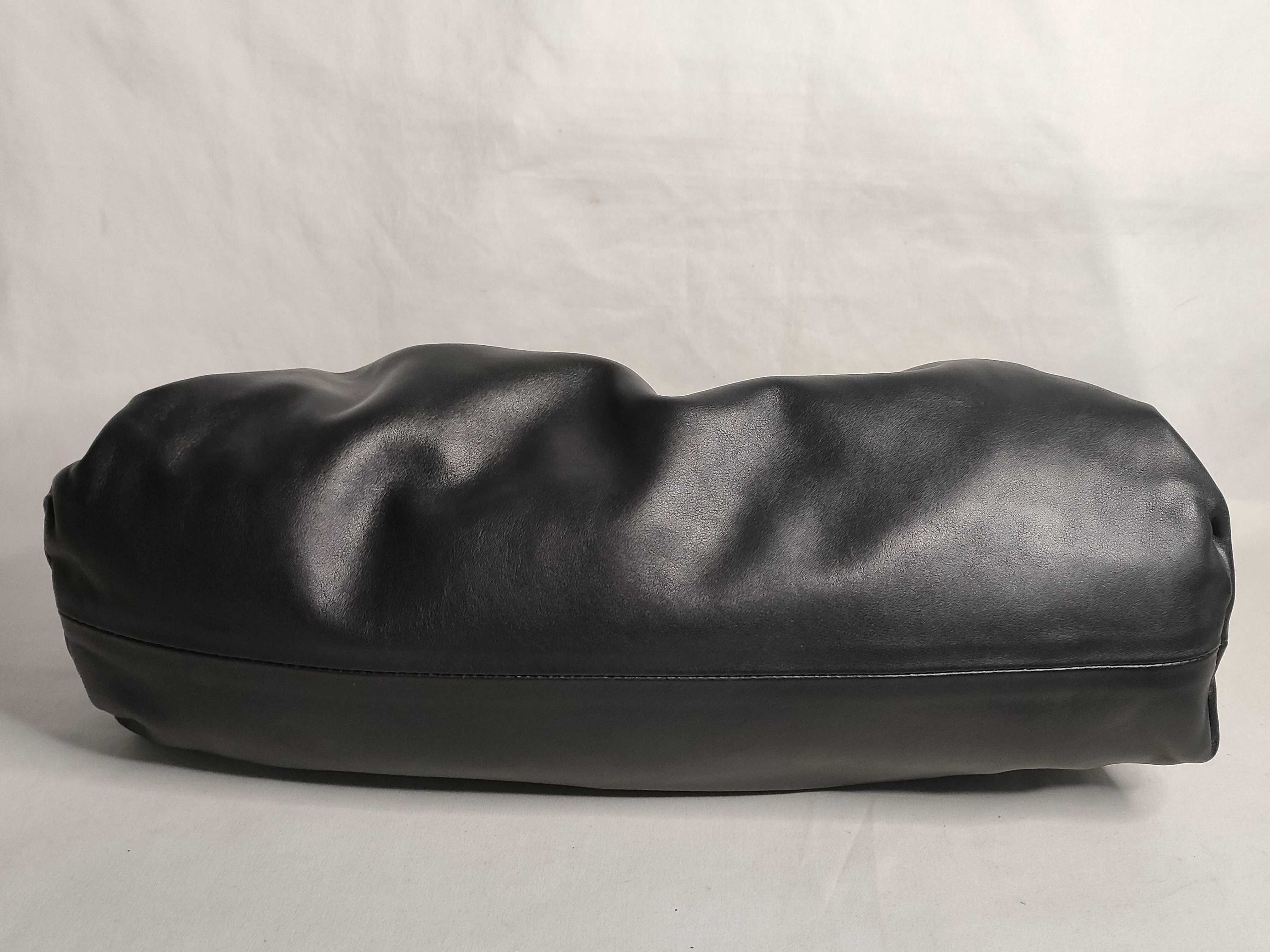 SG - The Pouch Leather Clutch bag Black — view 4