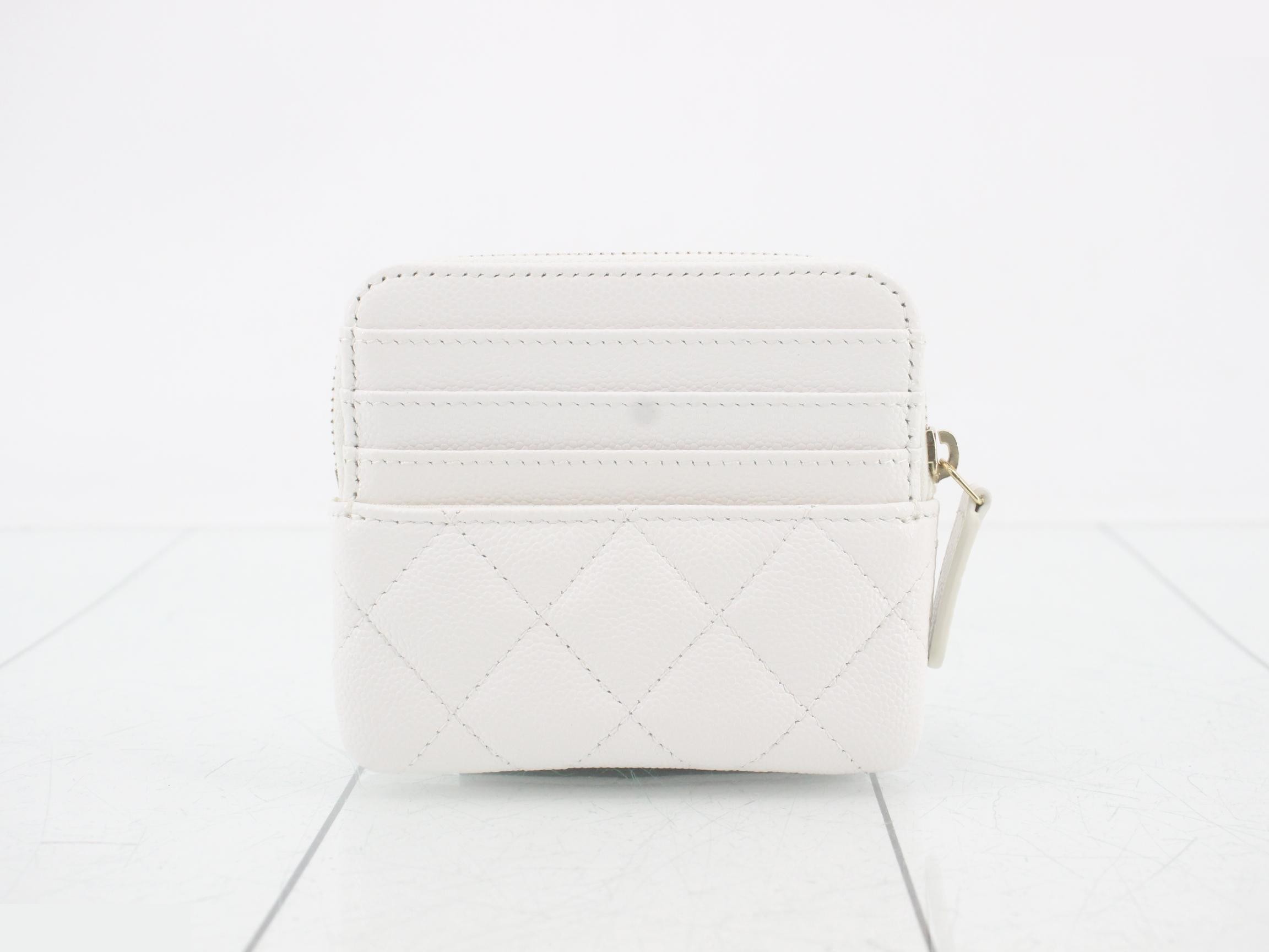 Matelassé Caviar Skin Coco Mark Card — view 2