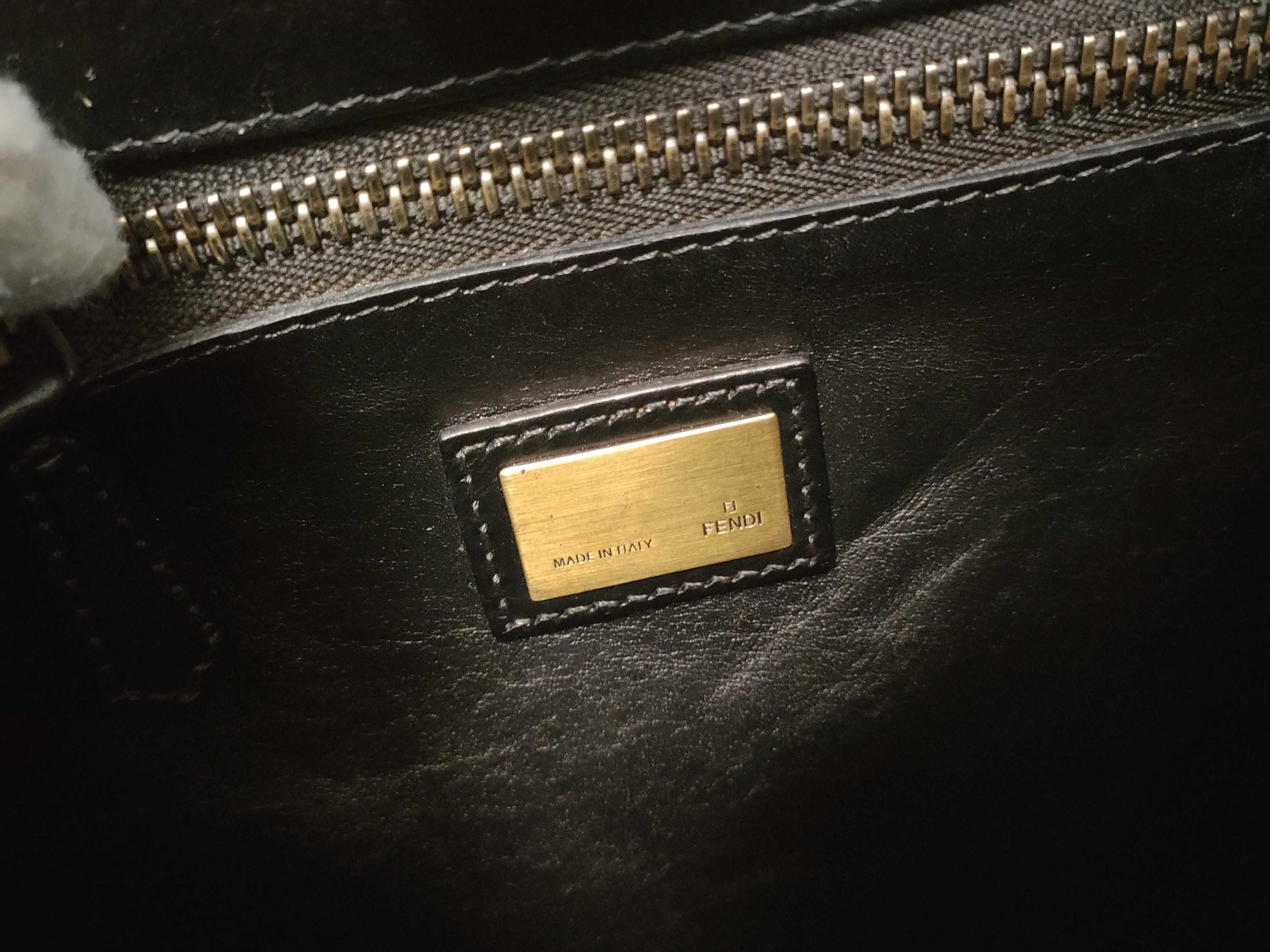 Peekaboo 2-way Shoulder Bag/Handbag — view 11