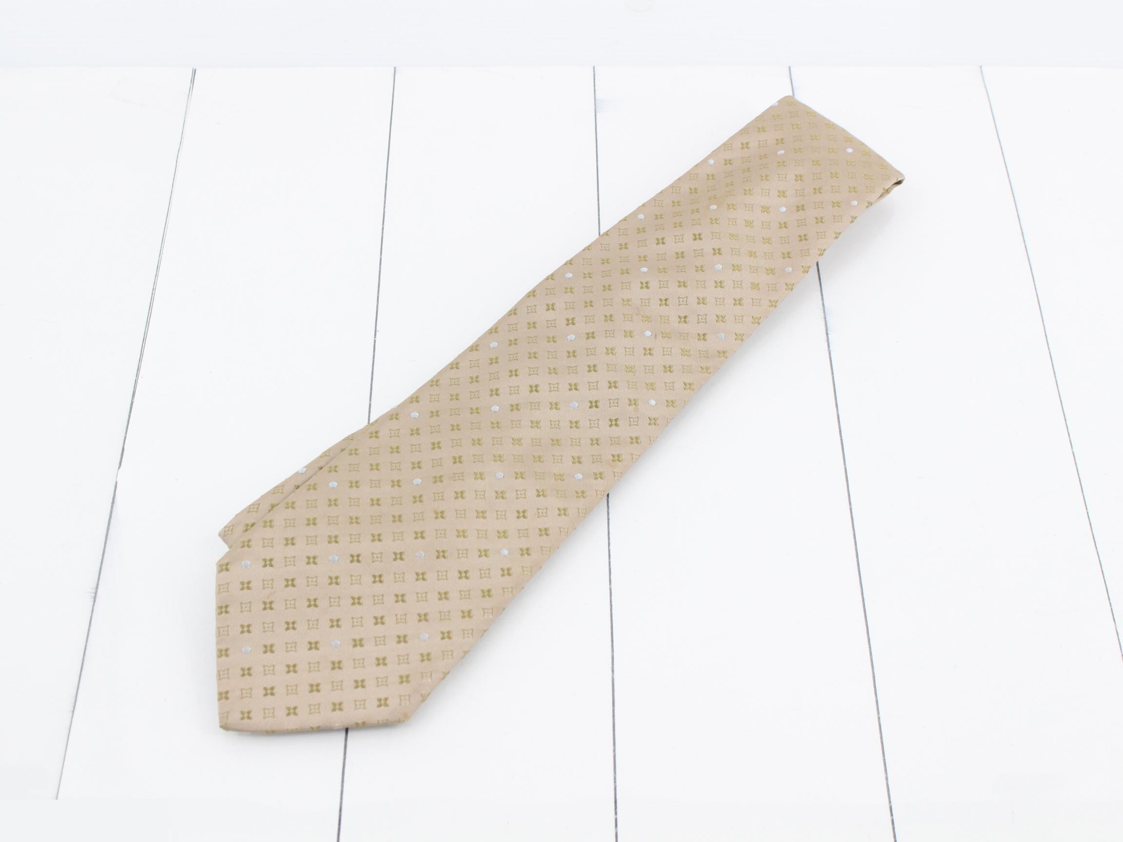 tie