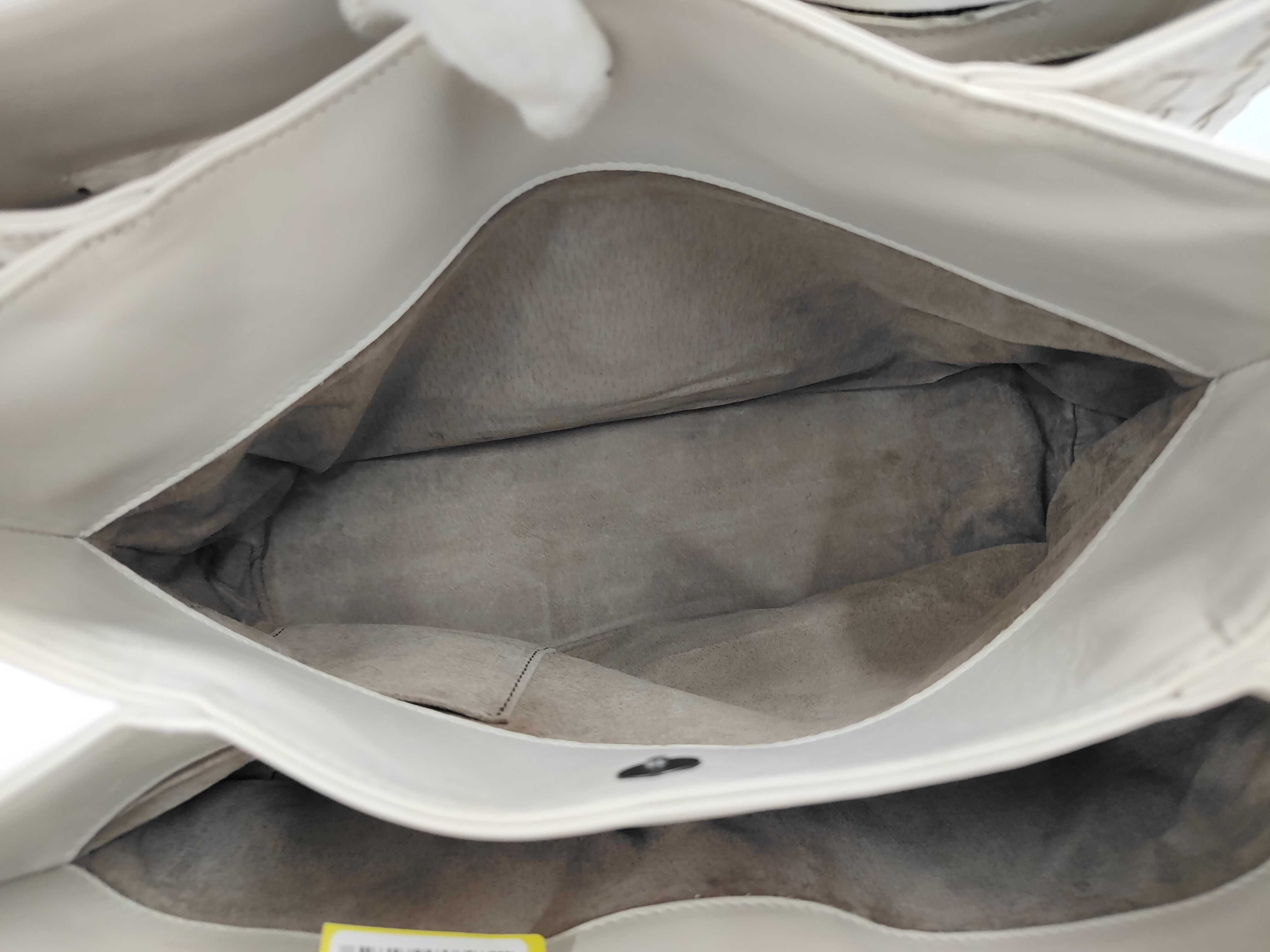 Intrecciato Roma Handbag — view 9
