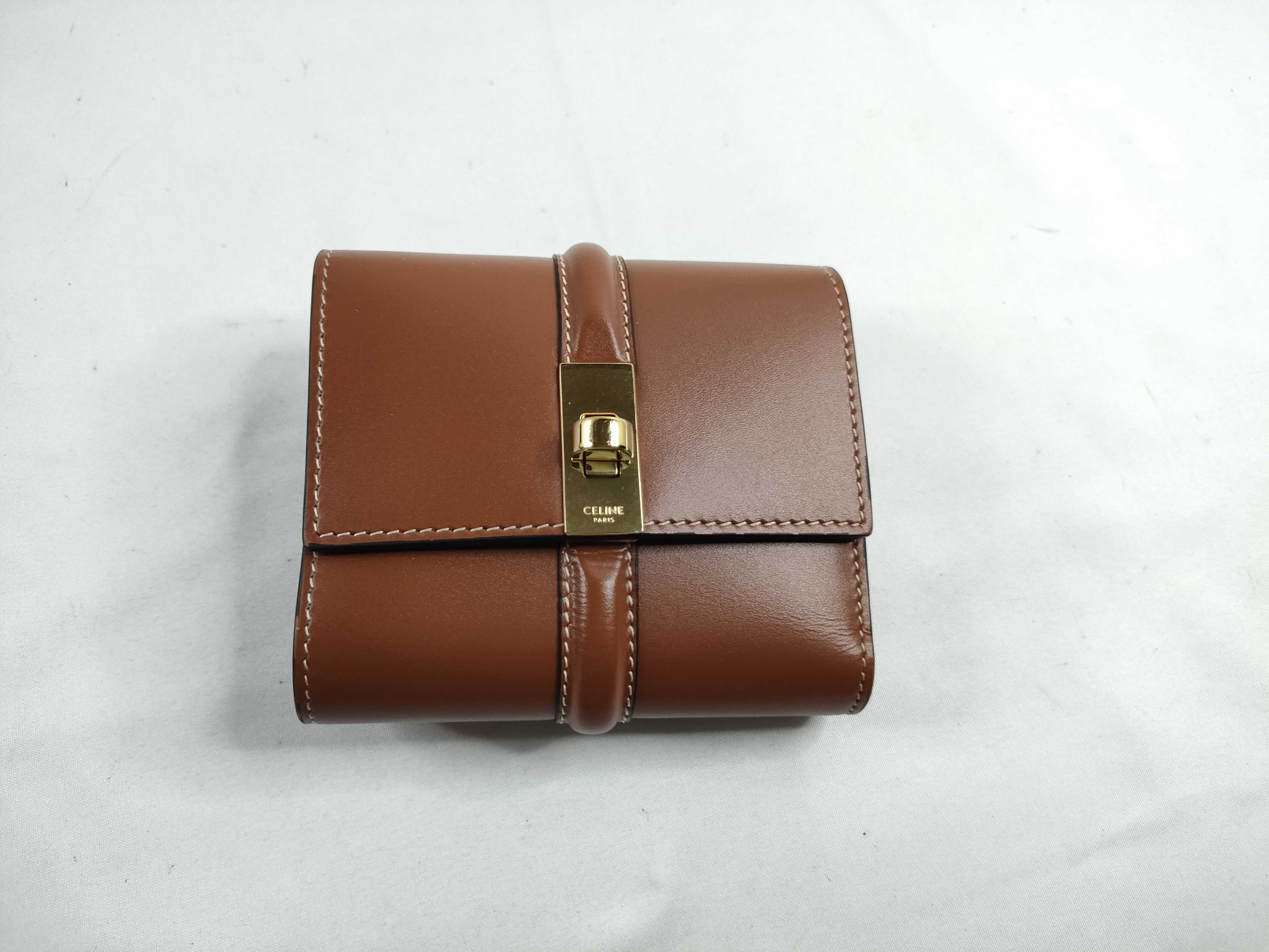 wallet, brown wallet