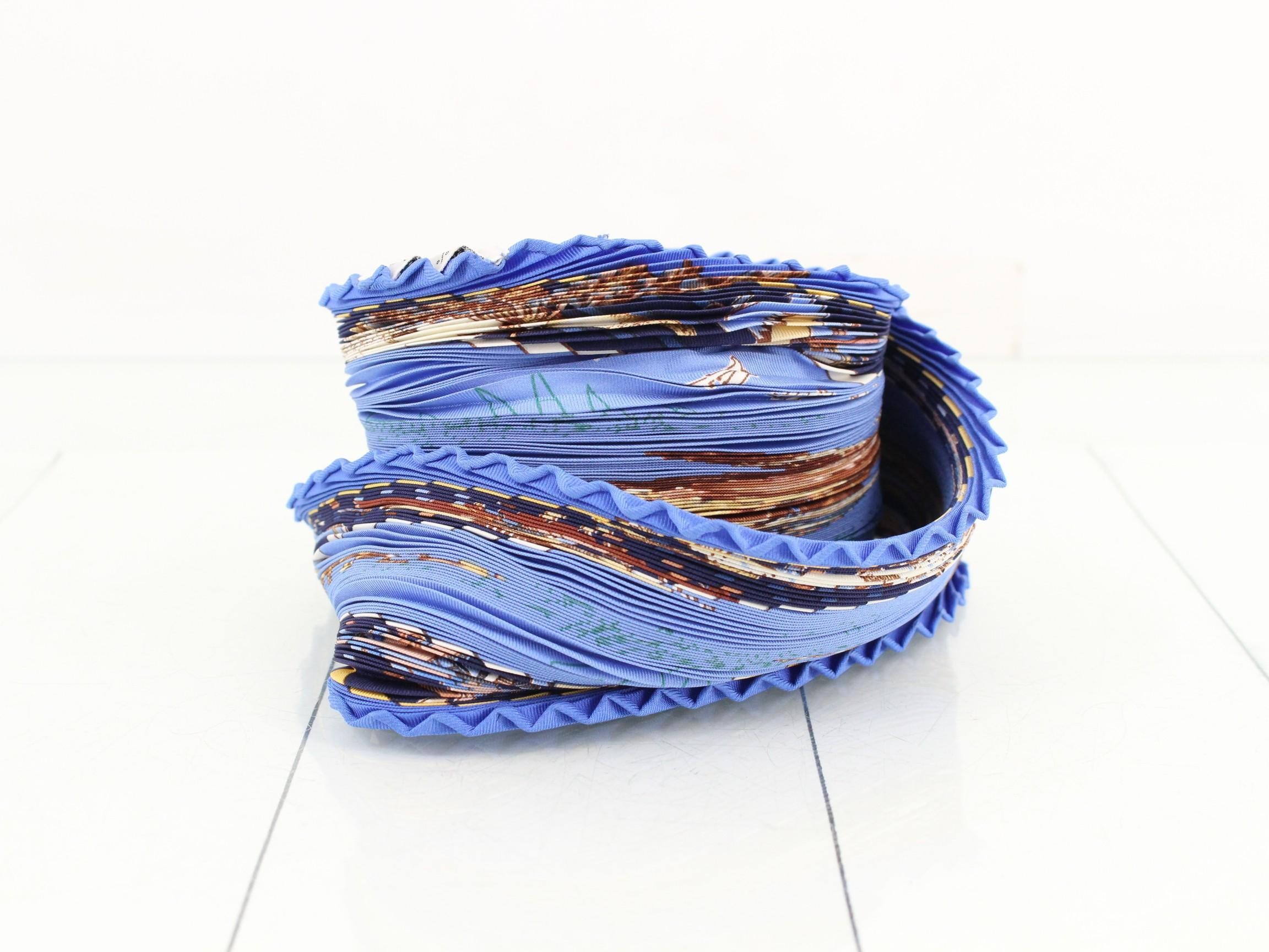 Pleated scarf with tags — view 2