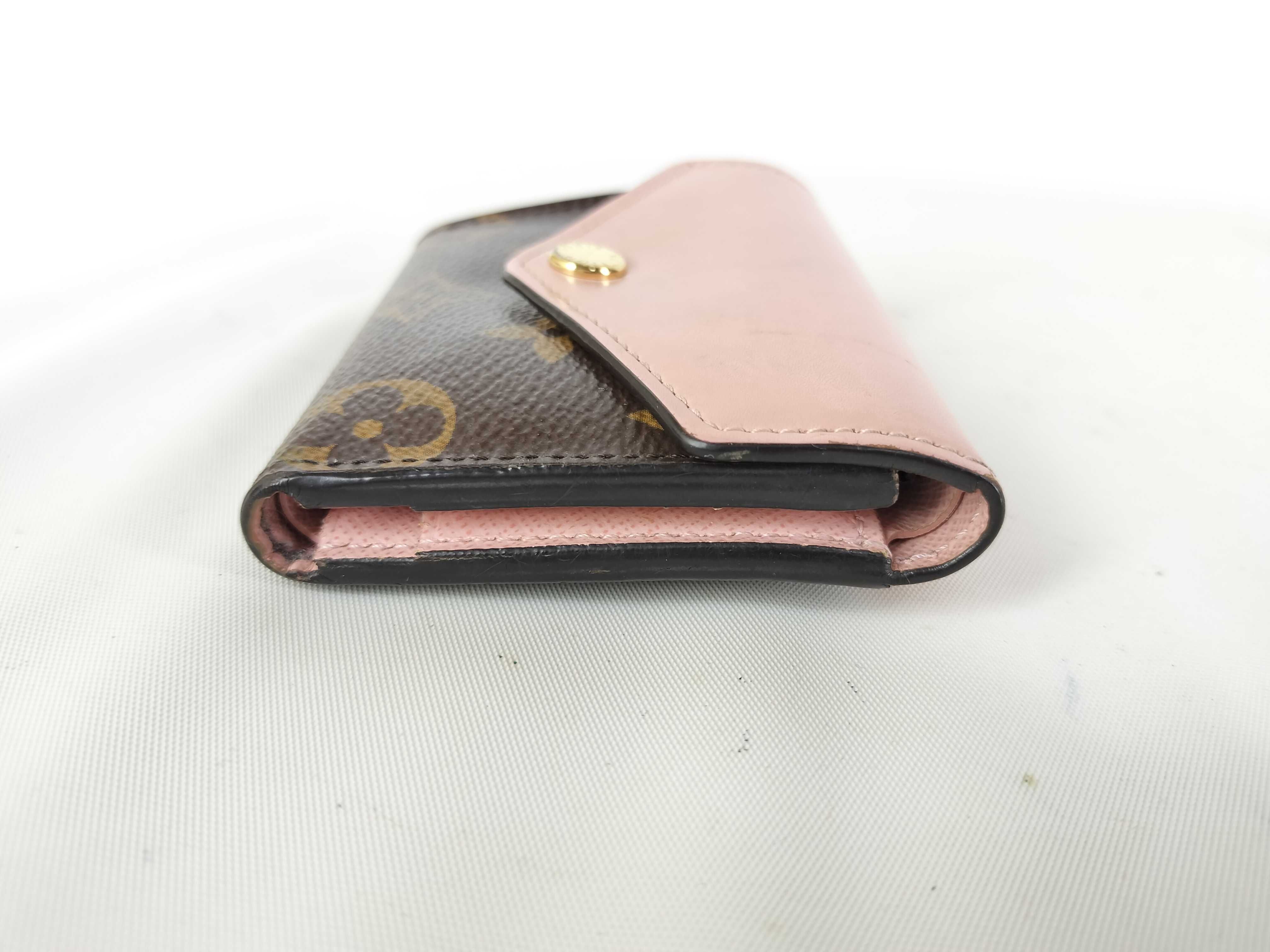 wallet — view 3
