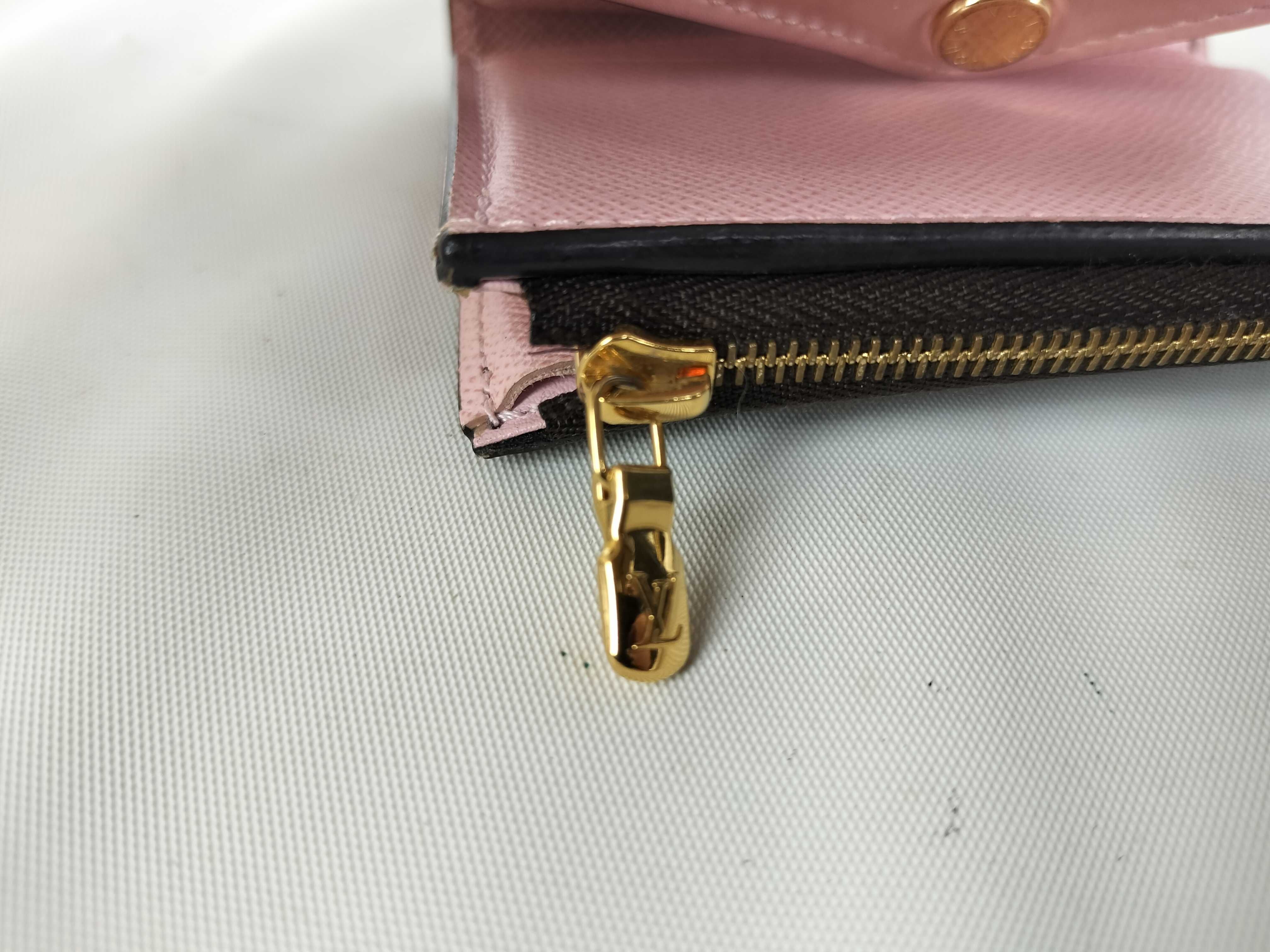 wallet — view 10