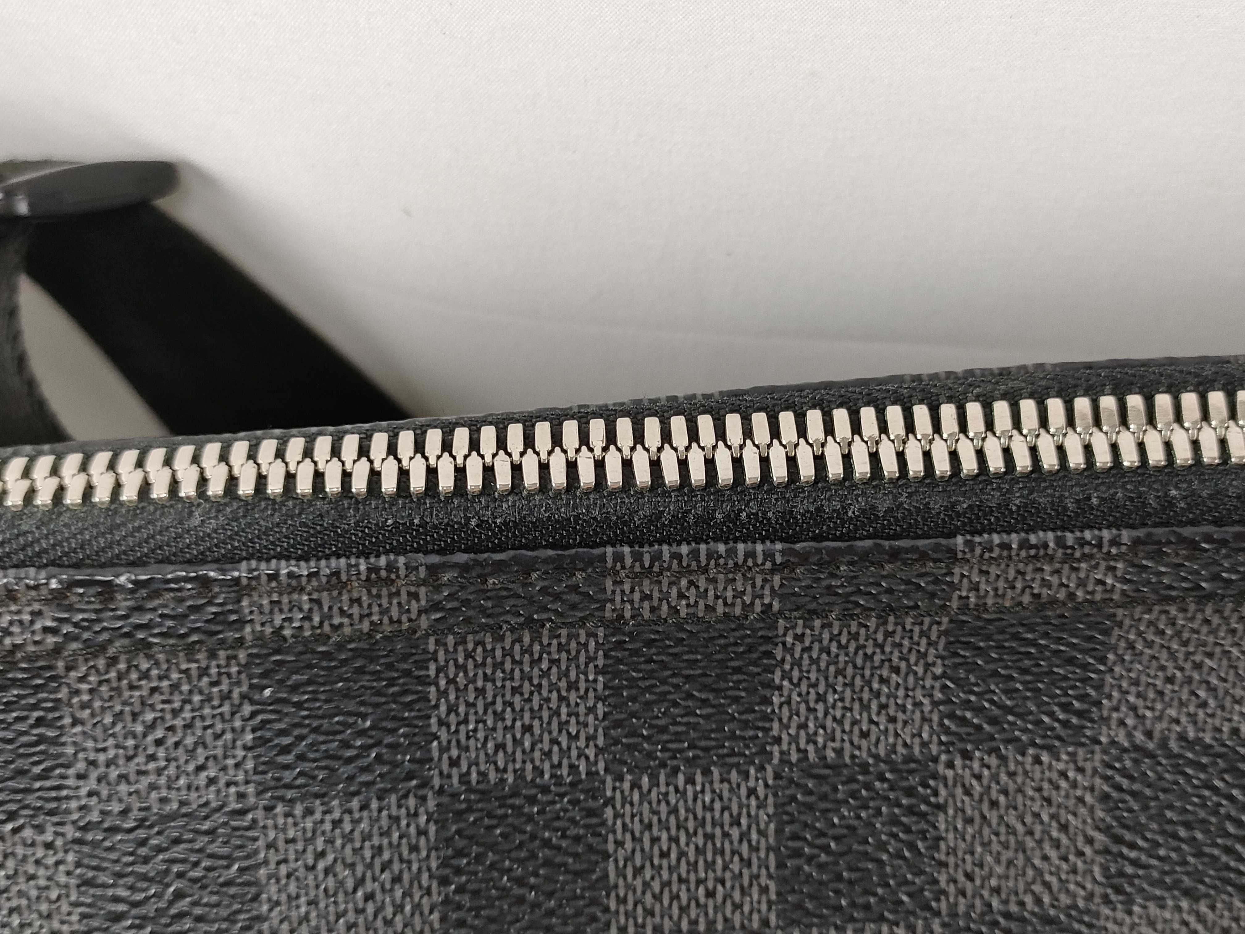 Black N41211 Graphite Mic PM Shoulder Bag — view 4