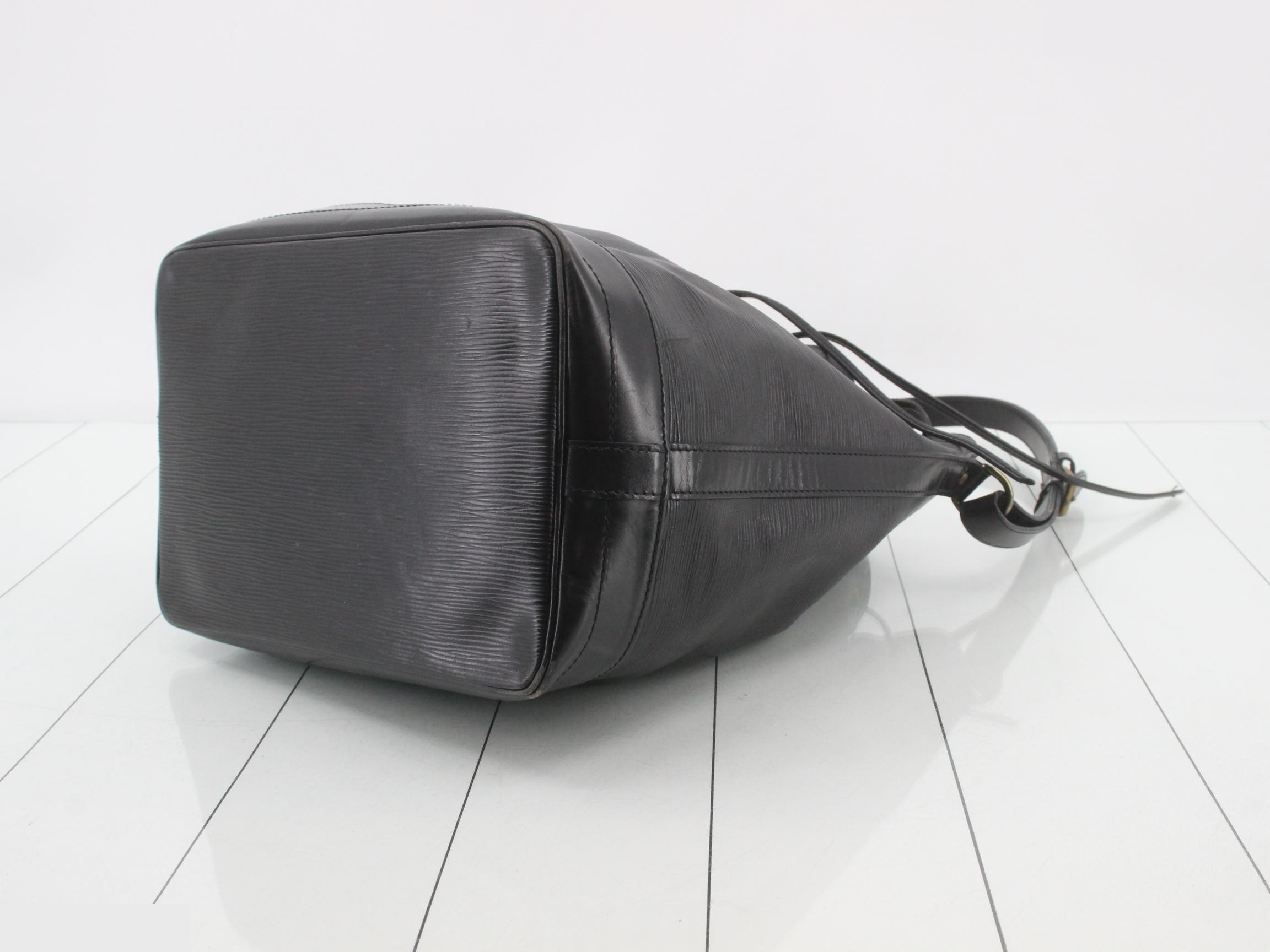 Noe Noir Epi Shoulder Bag — view 6