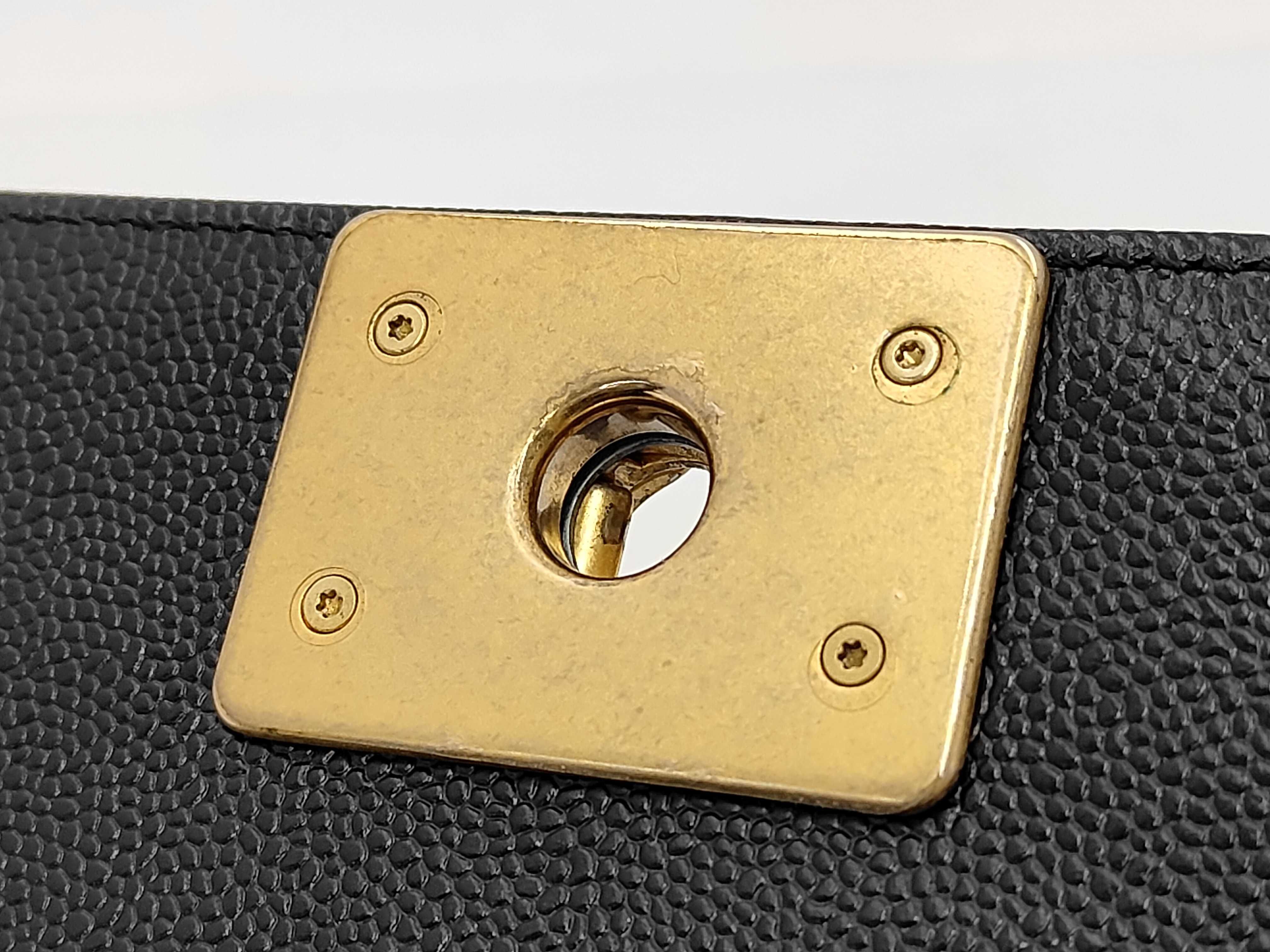 Boy Chanel 25 V-stitch Chevron Caviar Skin Gold Hardware Chain Shoulder Bag Card Seal Serial Number 24 Series Black Shoulder Bag — view 11