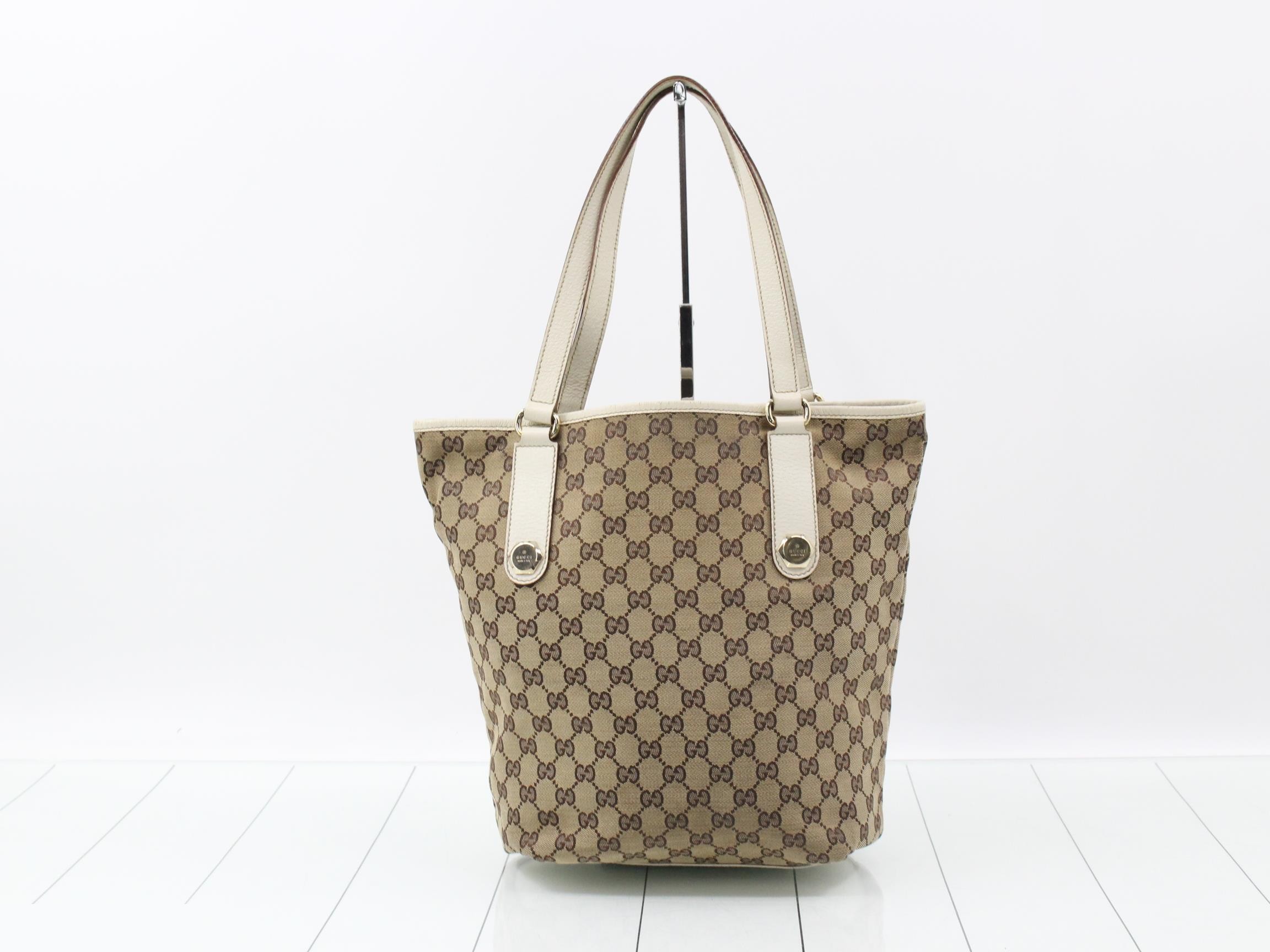 GG Canvas (Bag) / Handbag — view 2
