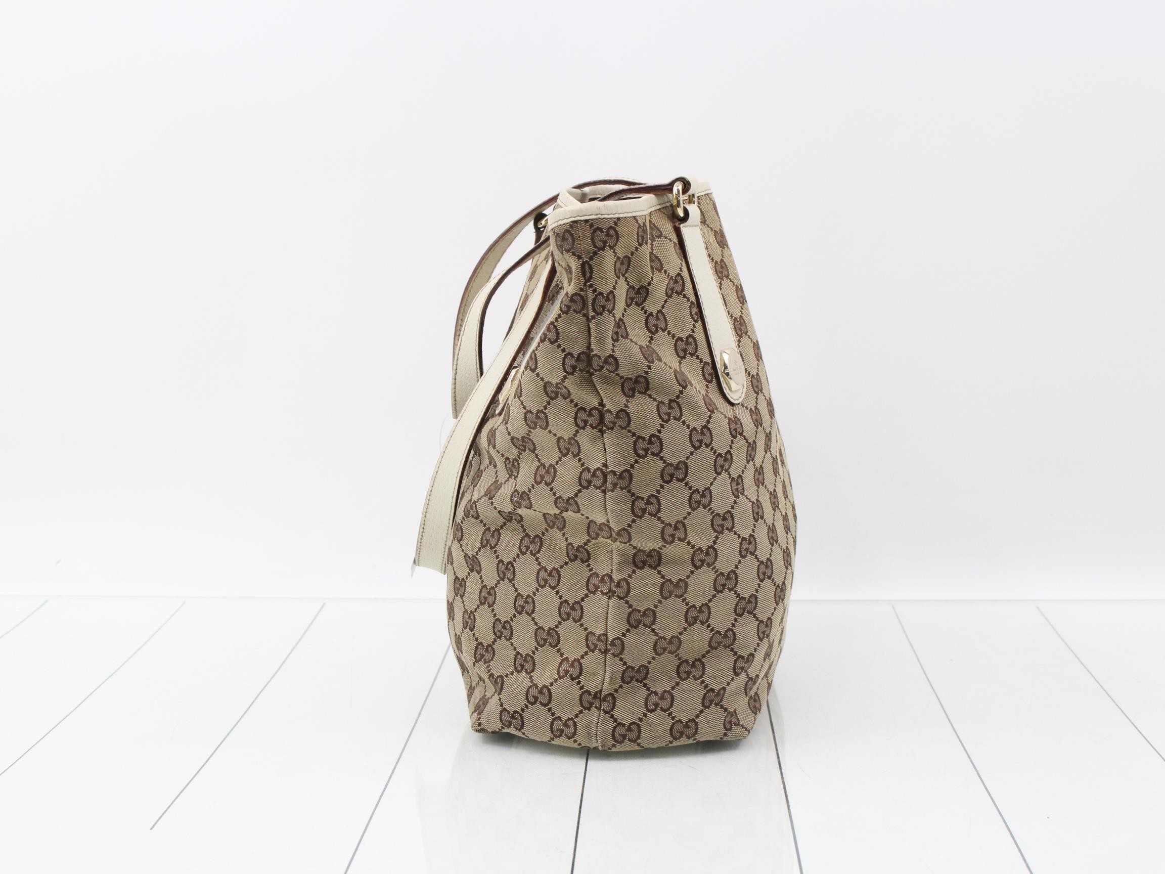 GG Canvas (Bag) / Handbag — view 4