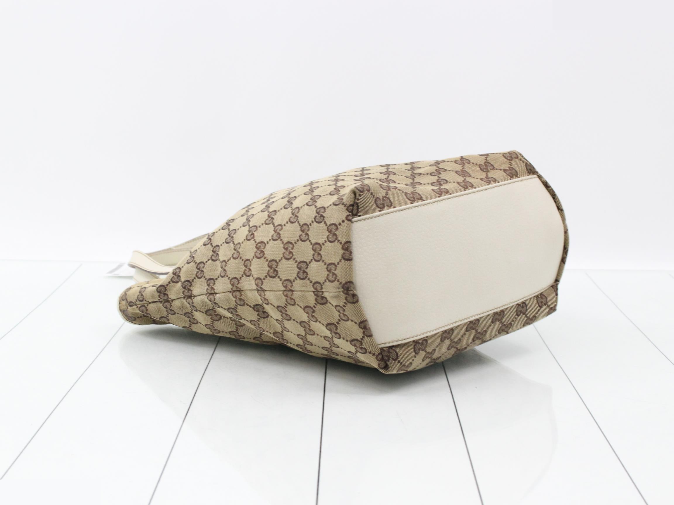 GG Canvas (Bag) / Handbag — view 5