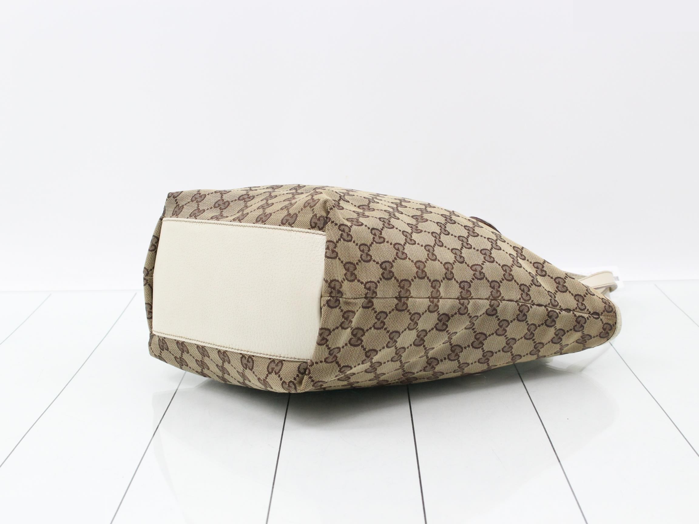 GG Canvas (Bag) / Handbag — view 6