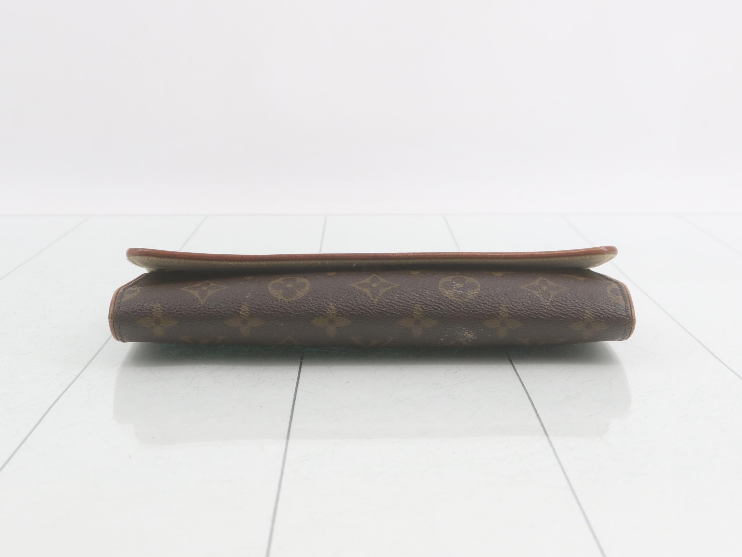 Pochette Twin GM with shoulder strap — view 3