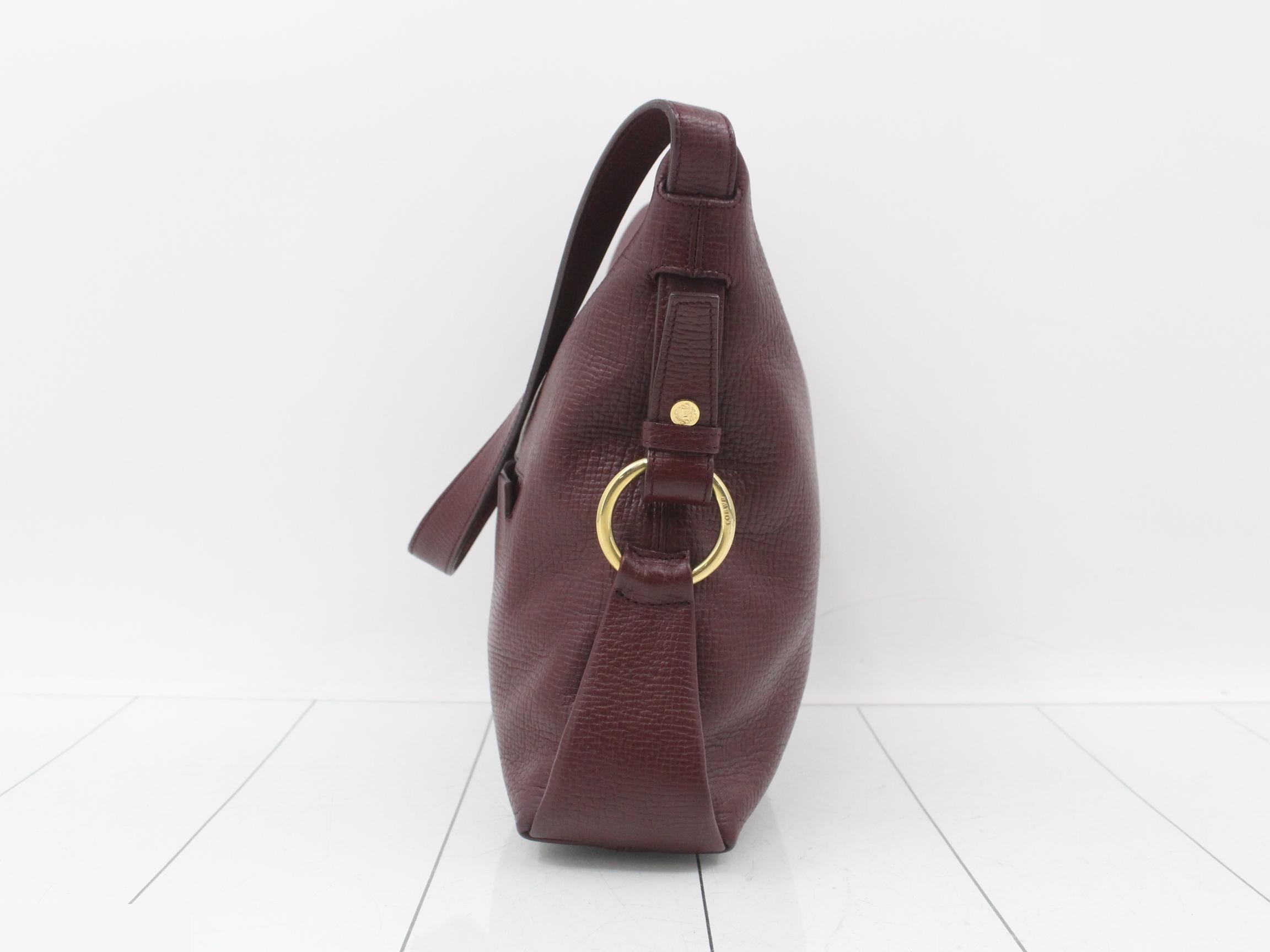 One-shoulder leather bag — view 3