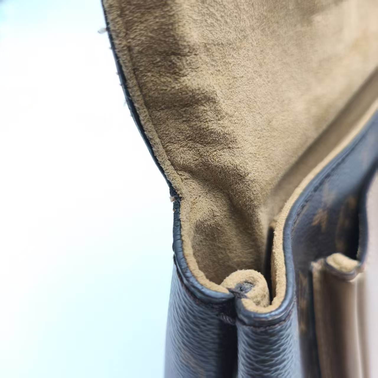 【*Shipped from: China*】LOUIS VUITTON Marignan PU Shoulder Bag — view 15