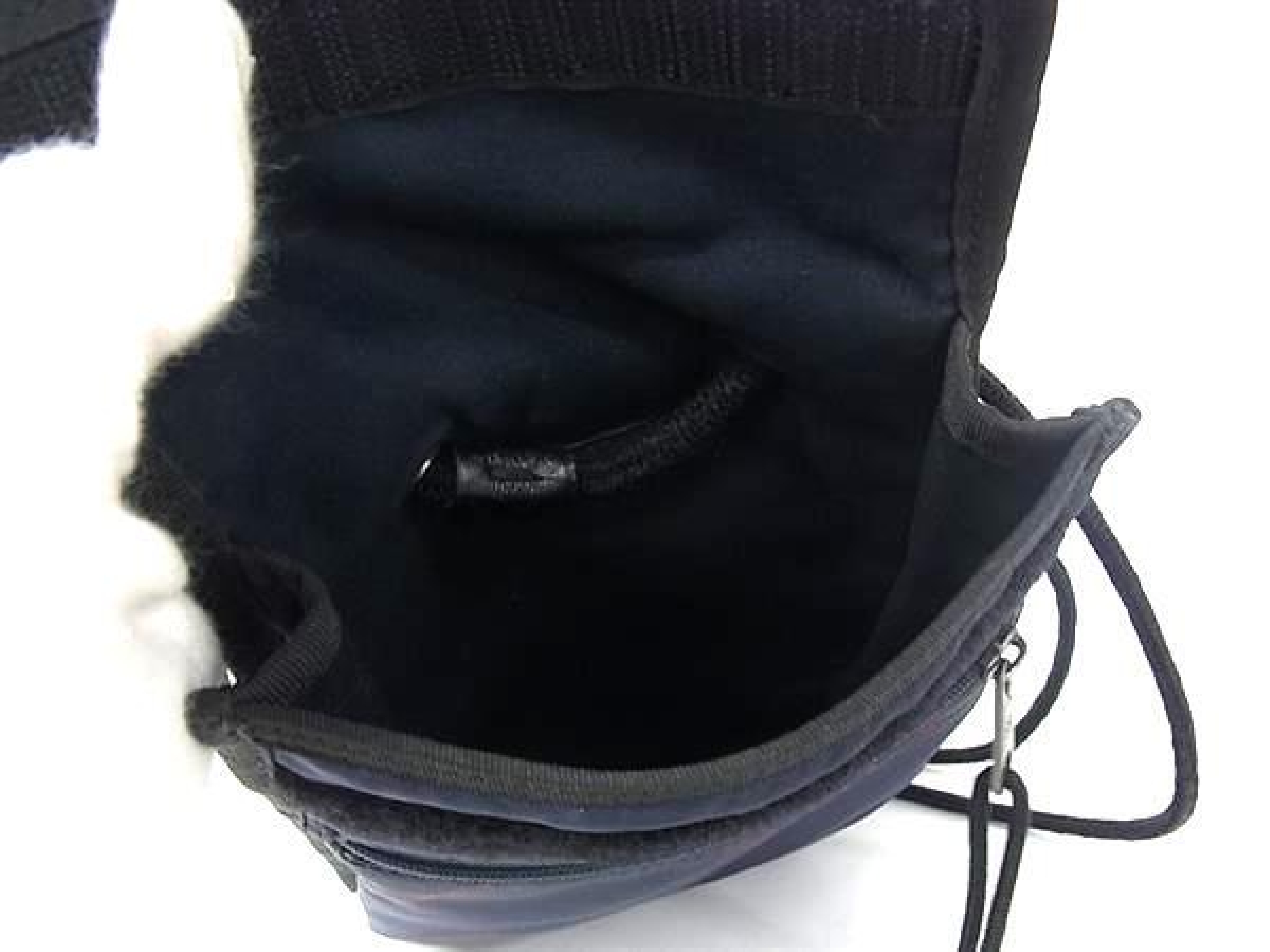 532298 Explorer Nylon Crossbody Pouch Navy x Black BR5399 Shoulder Bag — view 5