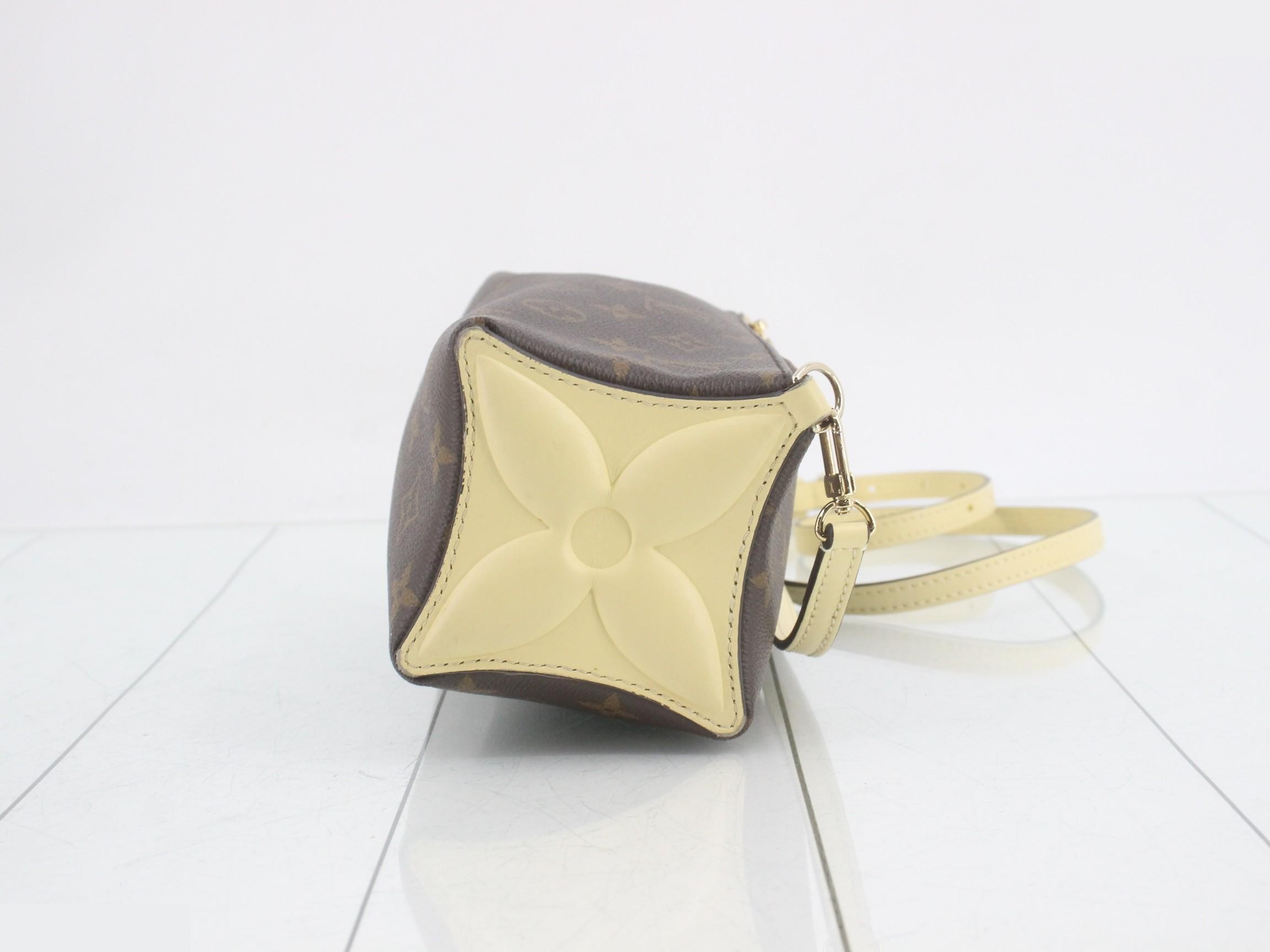 Monogram Bloom Pouch M11672. RFID detected. Includes box and dust bag. — view 11