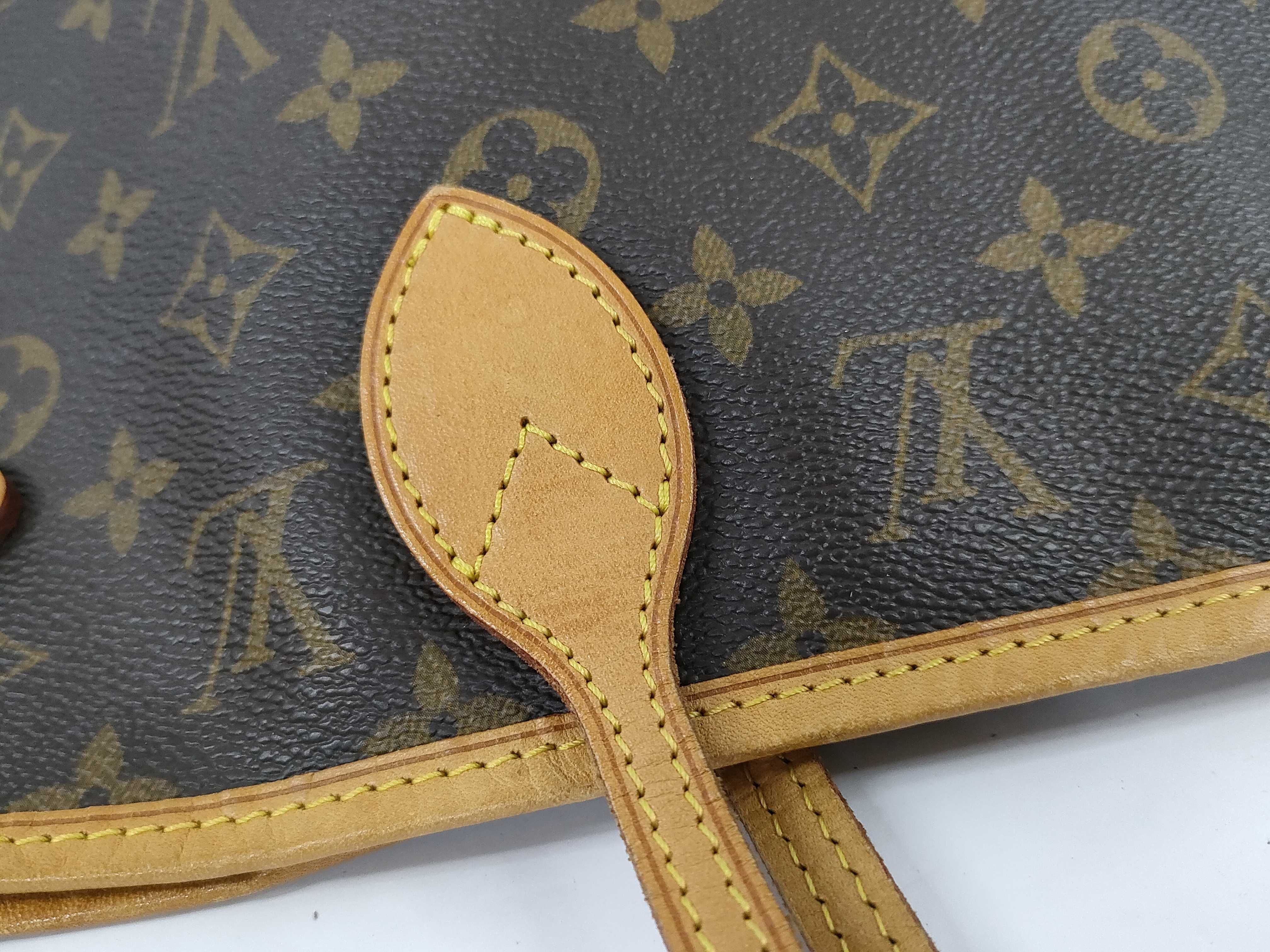 Monogram Louis Vuitton Neverfull MM Tote Bag — view 5