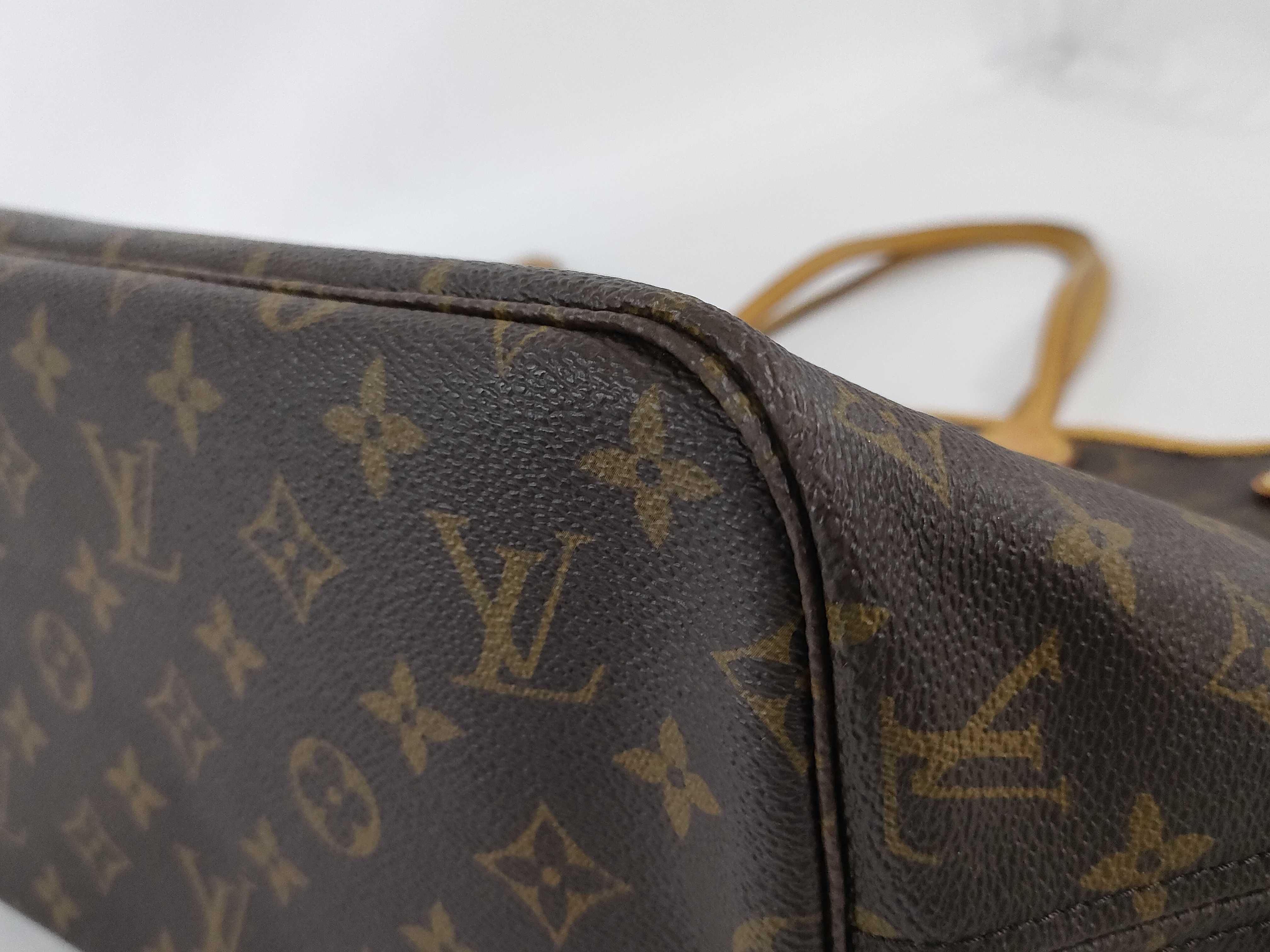 Monogram Louis Vuitton Neverfull MM Tote Bag — view 6
