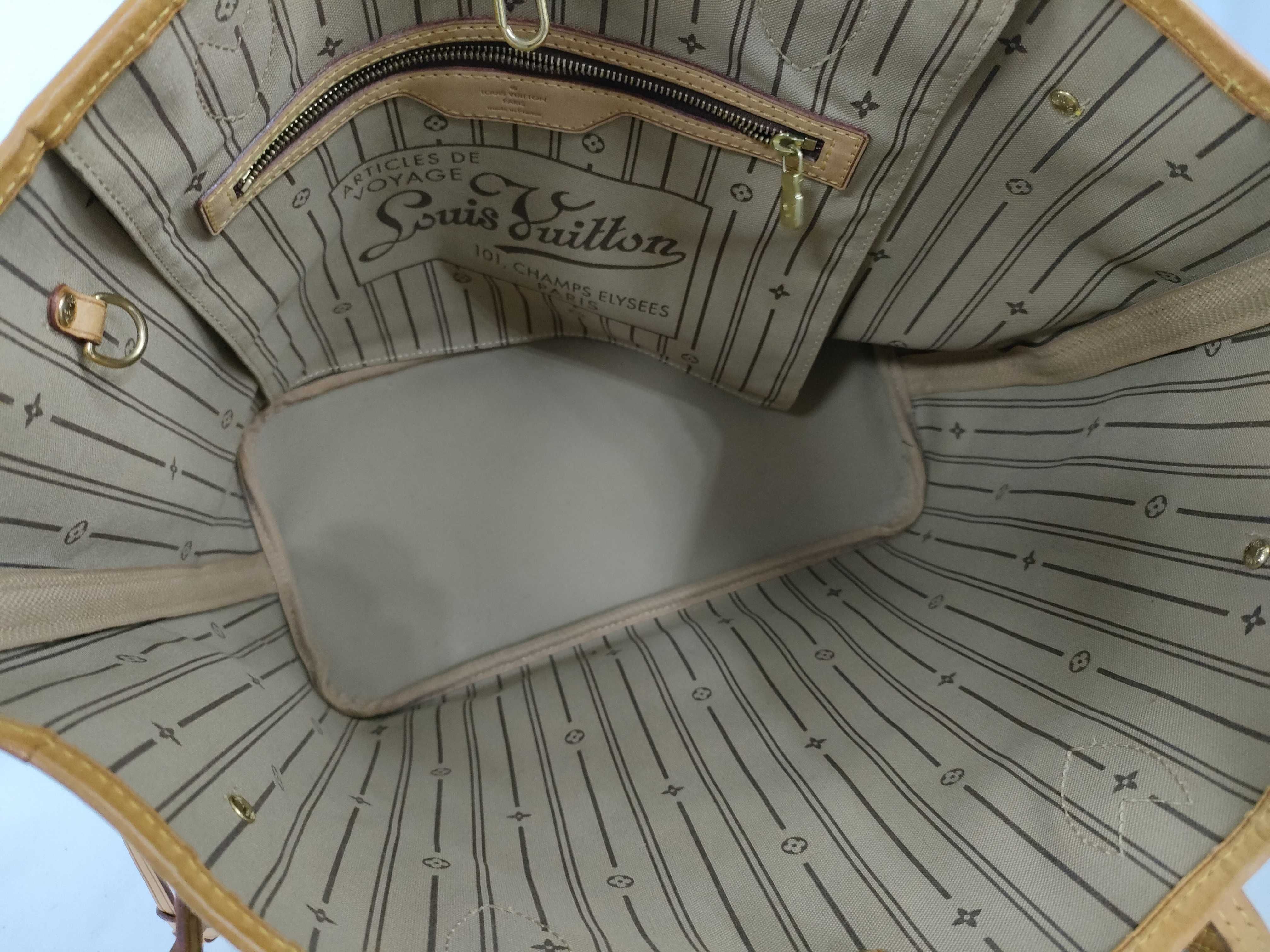Monogram Louis Vuitton Neverfull MM Tote Bag — view 8