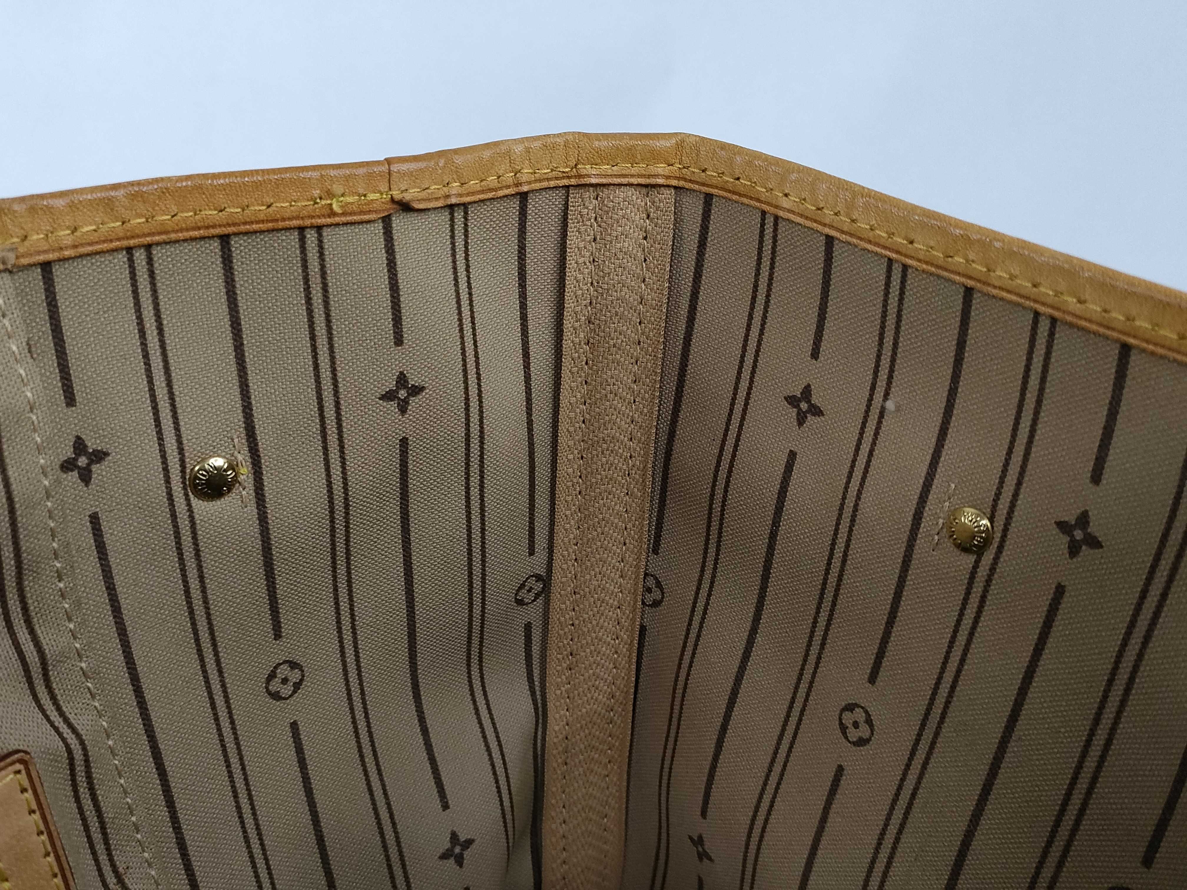 Monogram Louis Vuitton Neverfull MM Tote Bag — view 9