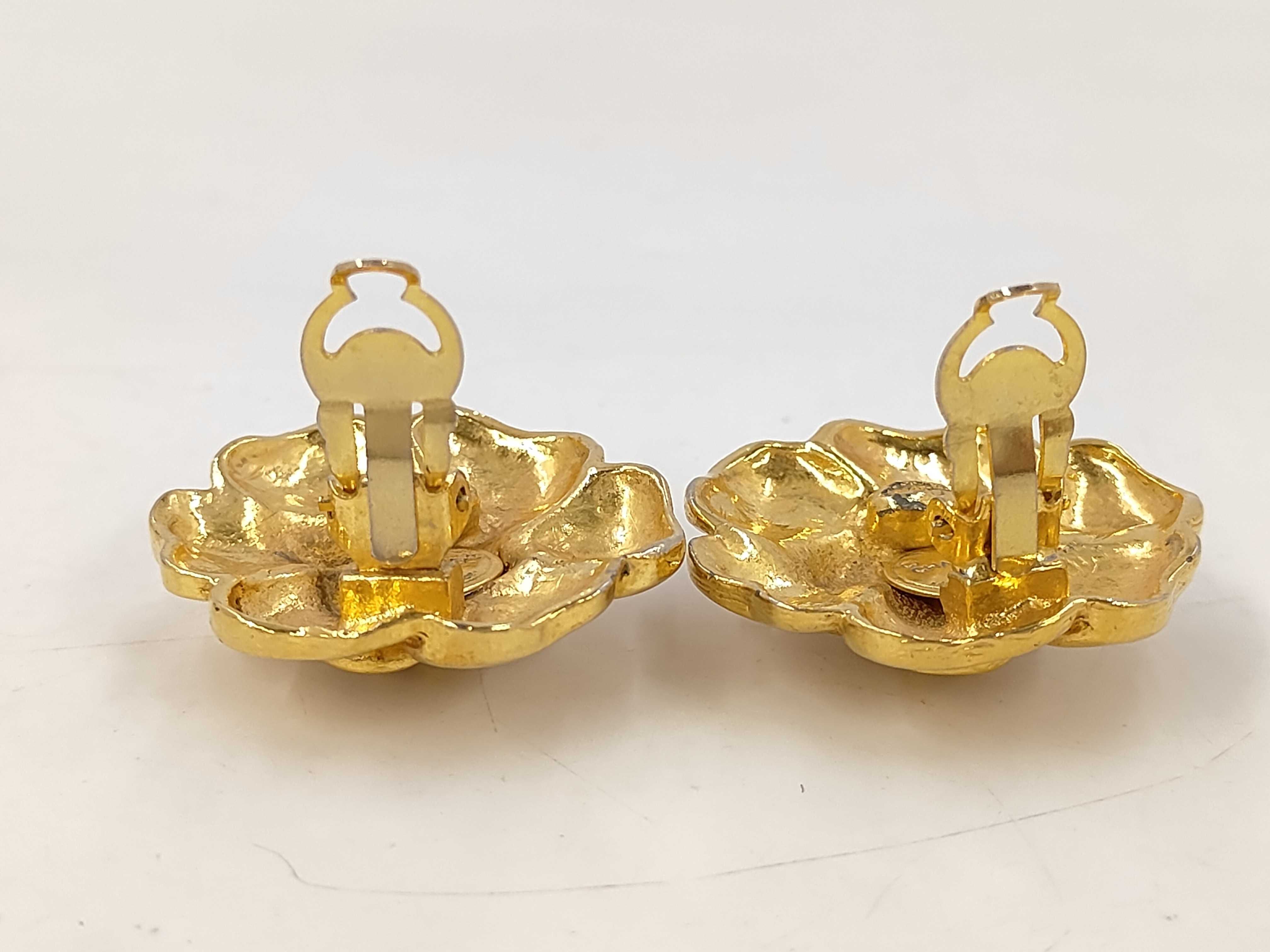 earrings — view 4
