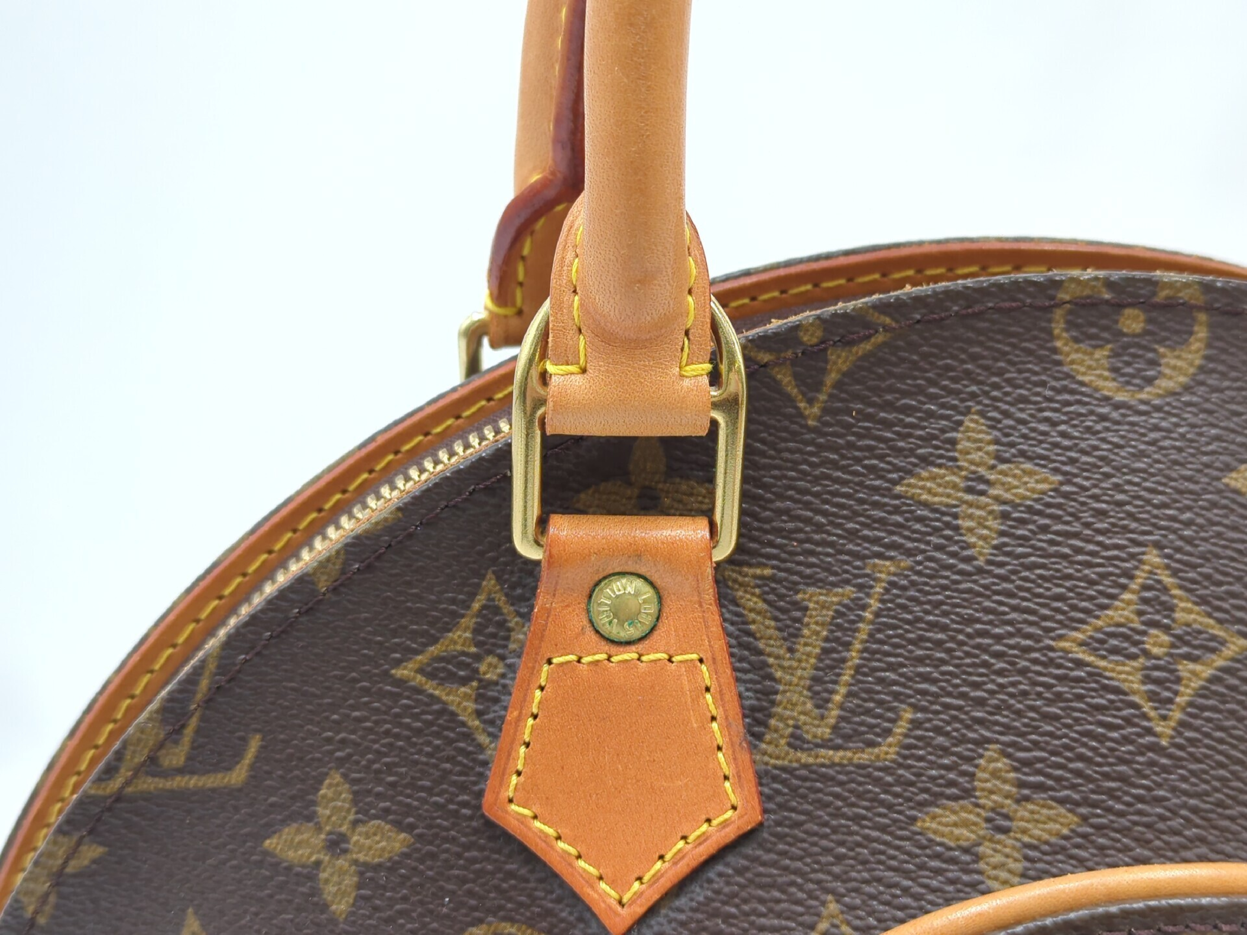 M51127 Monogram Ellipse PM Handbag — view 8