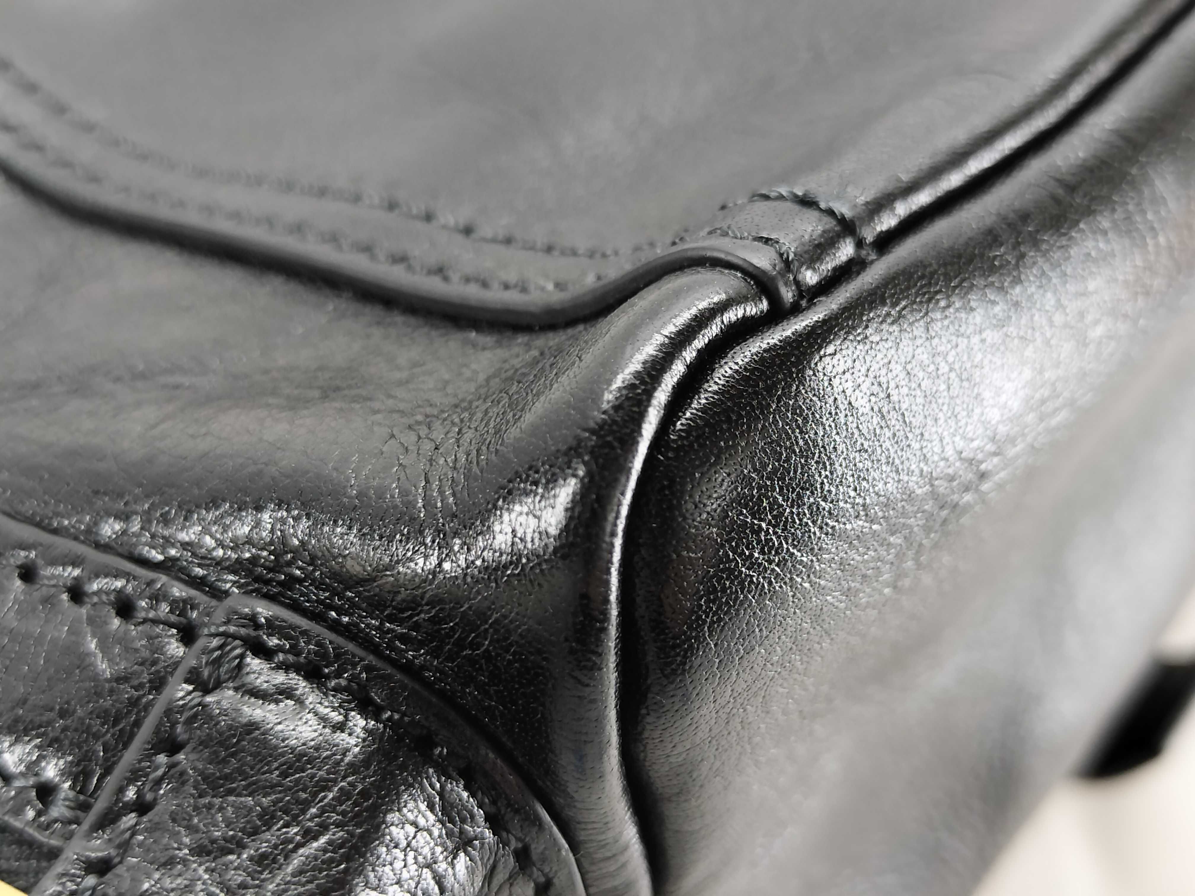 camera bag, leather shoulder bag, black shoulder bag — view 7
