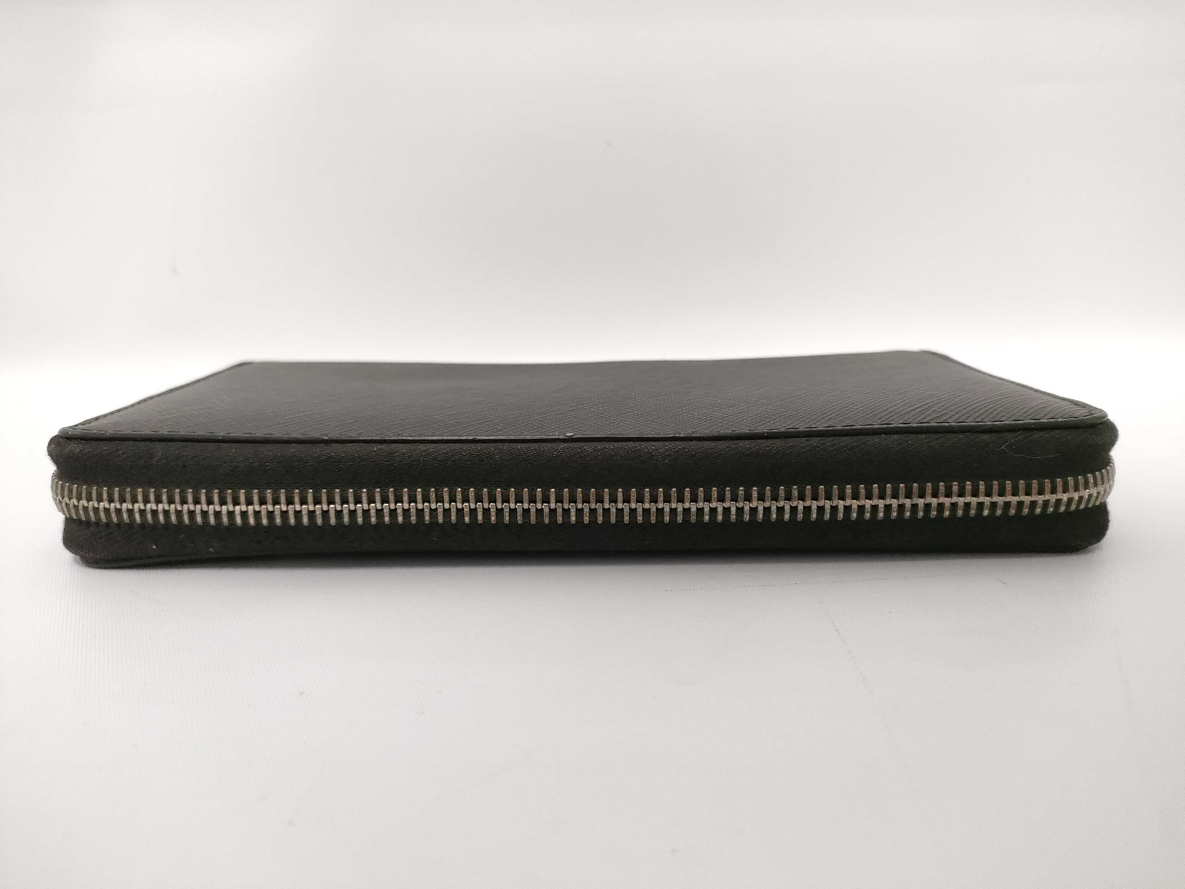 wallet — view 3