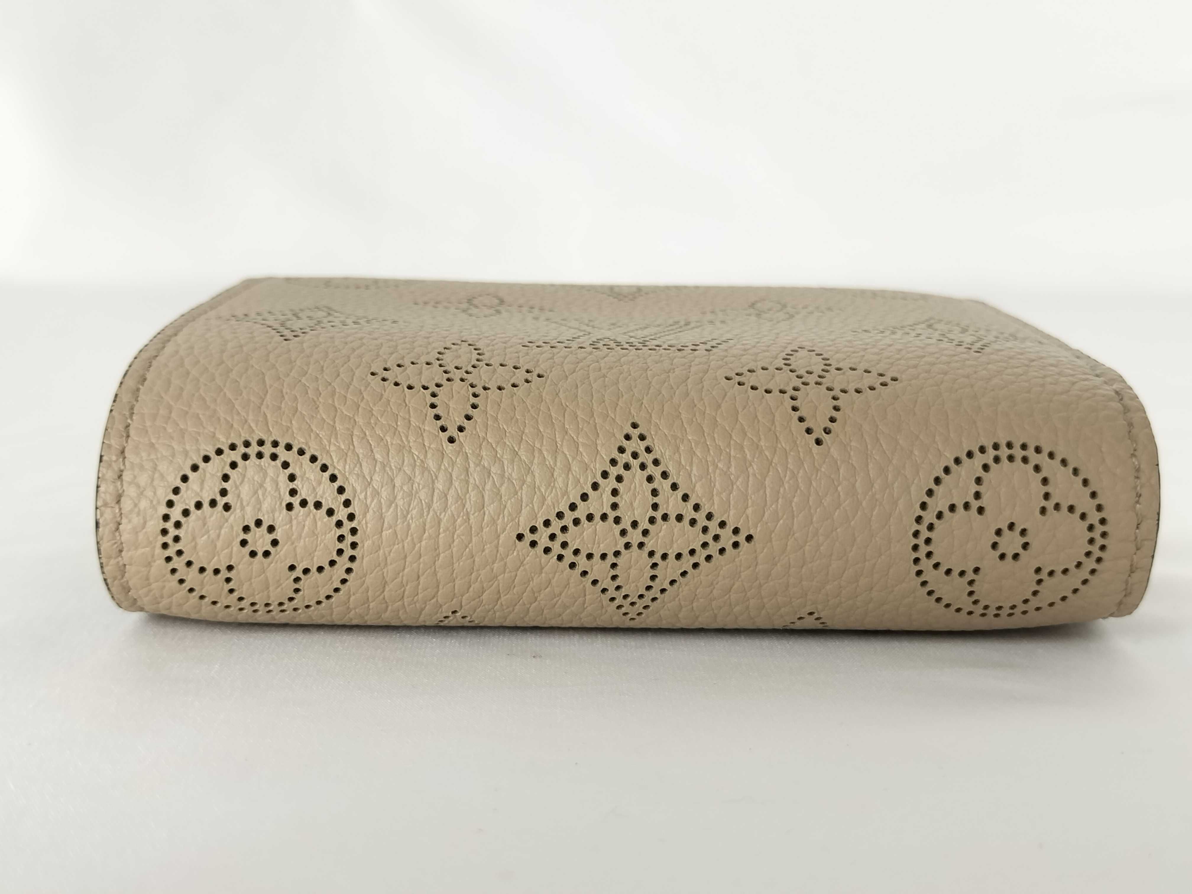 Mahina Monogram Mahina Galet Portefeuille Claire M80817 Wallet — view 12