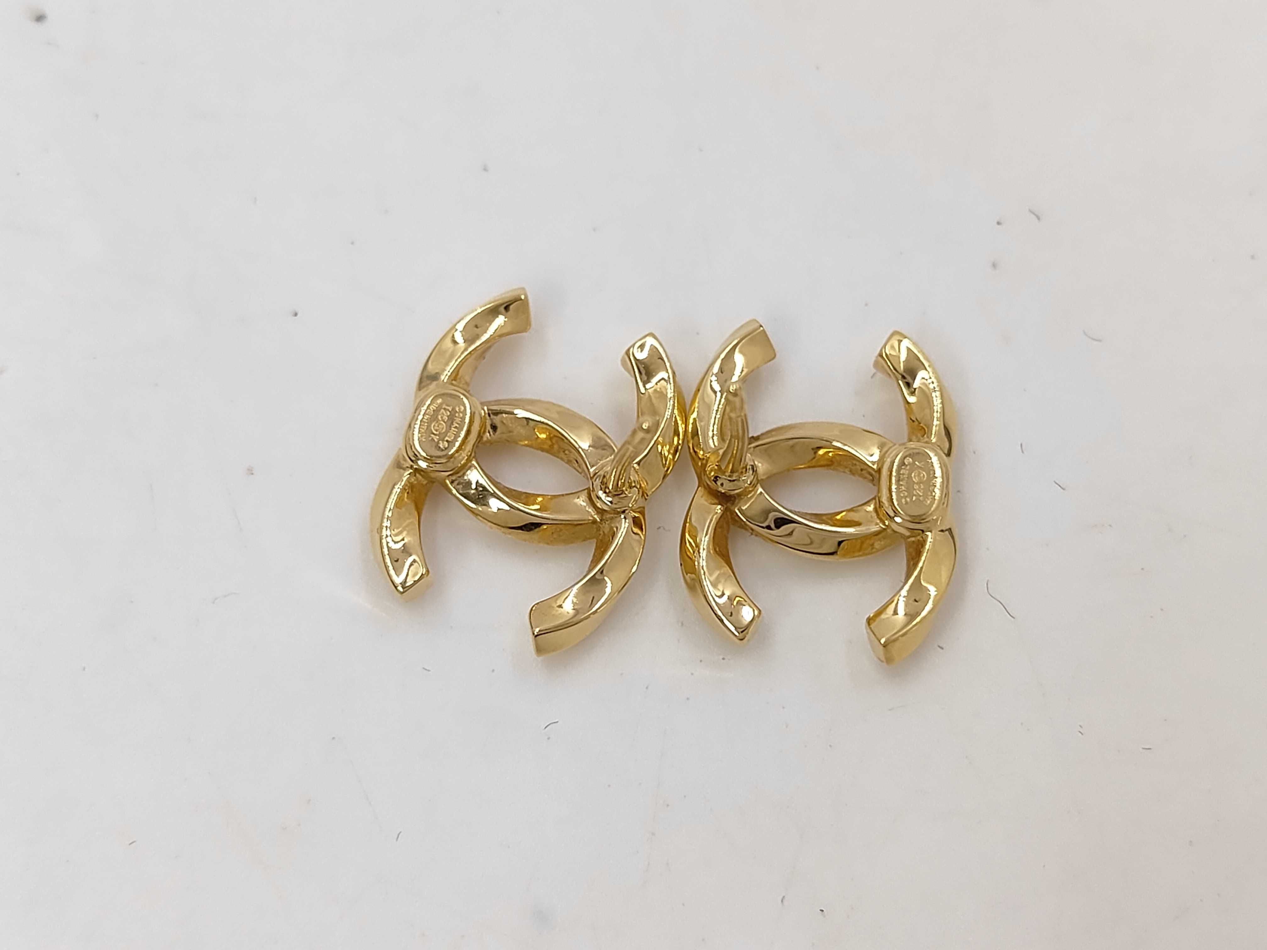 Coco Mark Twist Earrings (I25K) - Includes: Box, Invoice, Earrings — view 2