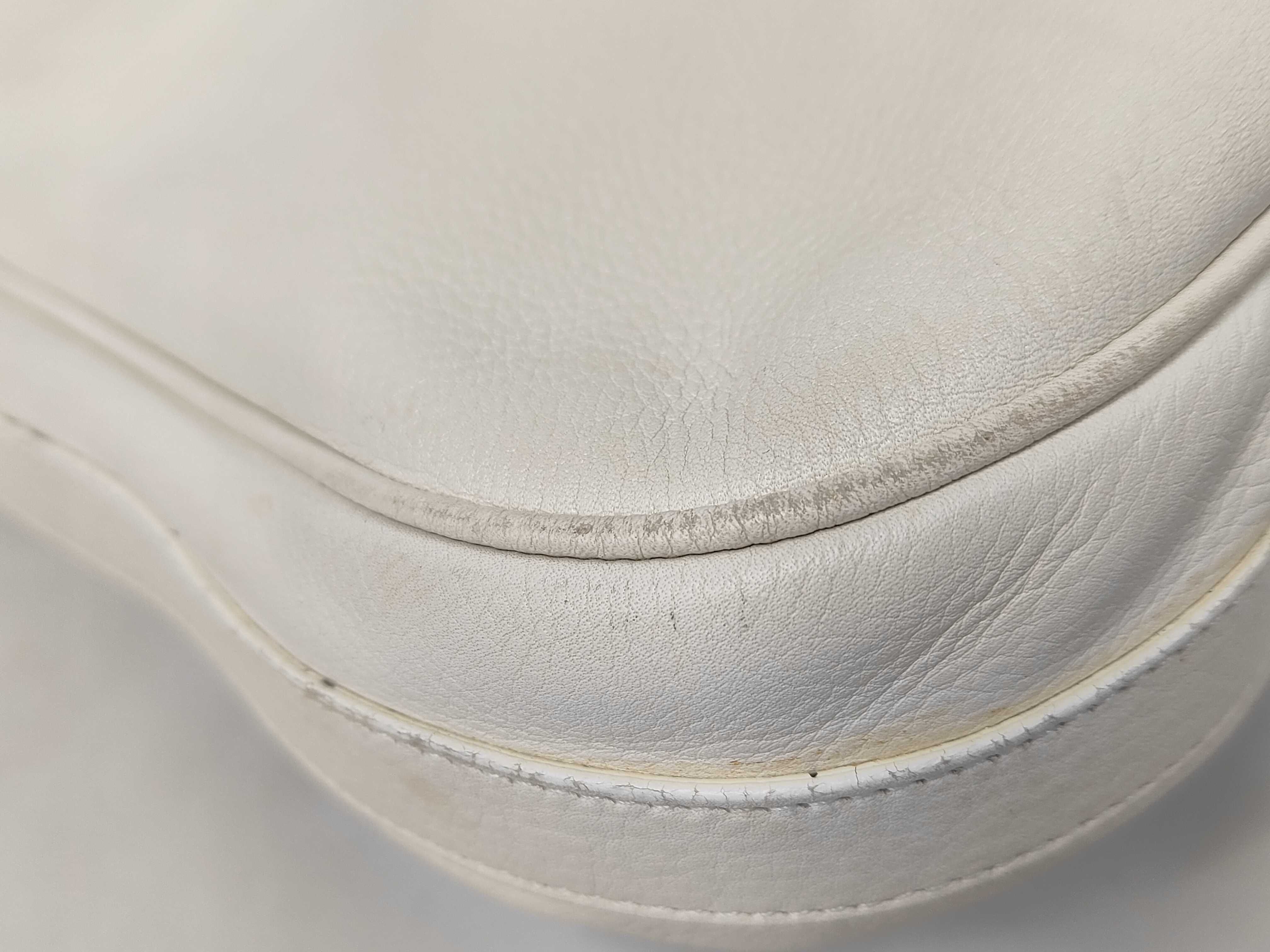CD hardware leather shoulder bag — view 4