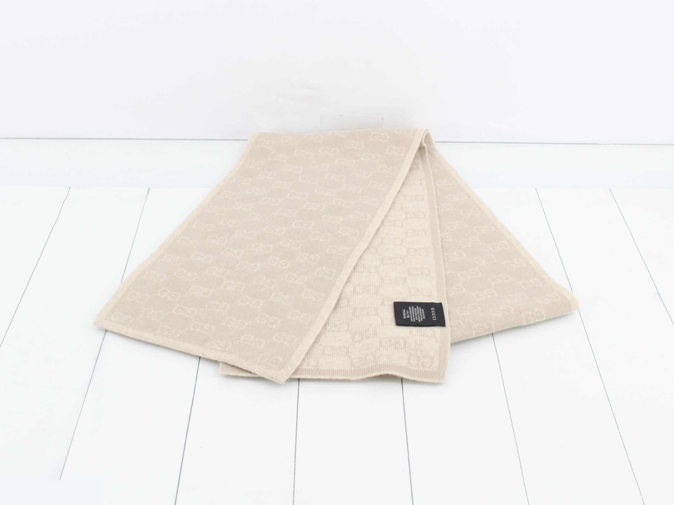 GG Canvas (Accessories) / Scarf — view 2