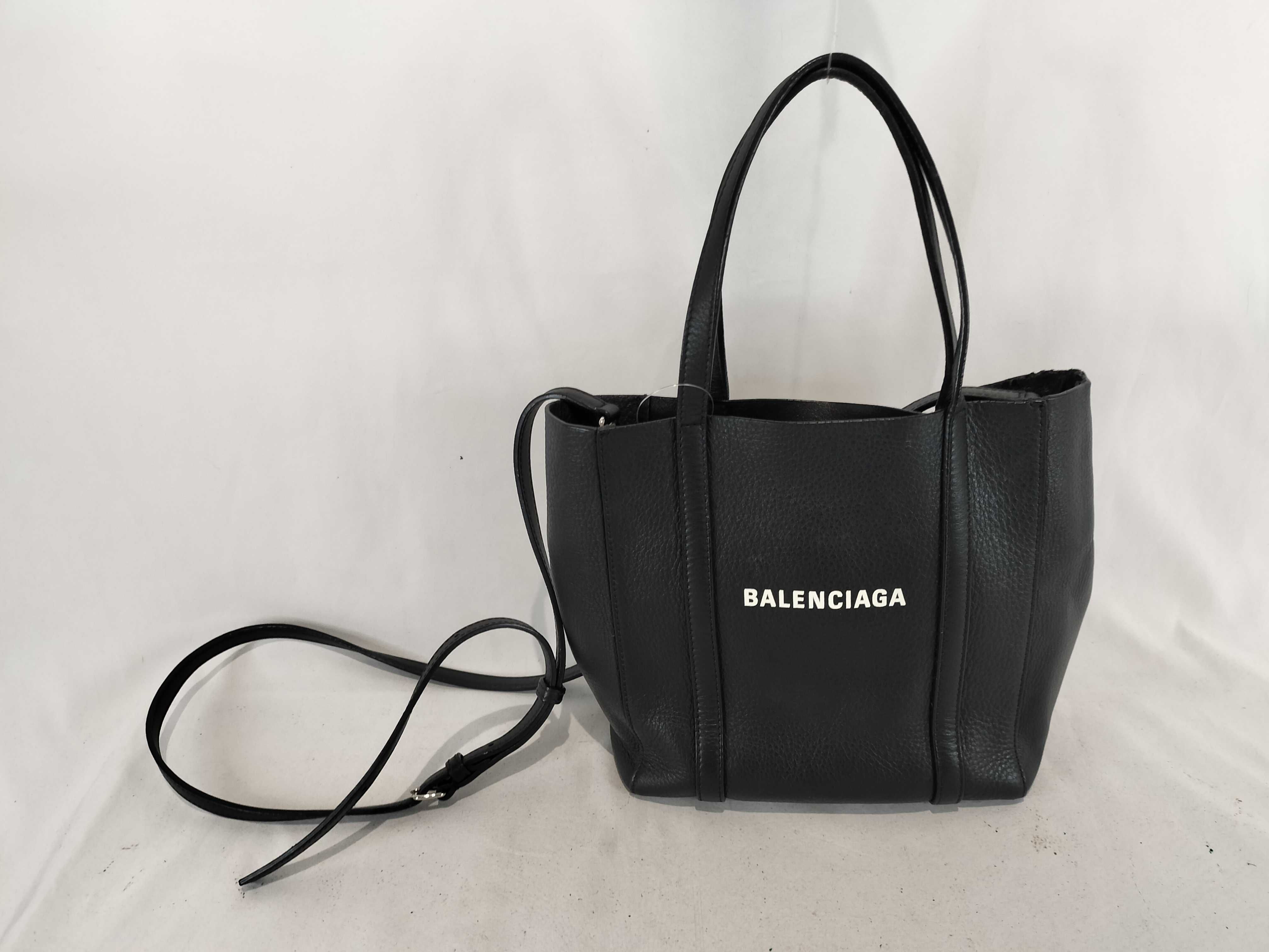Everyday Tote/2-Way Shoulder Bag