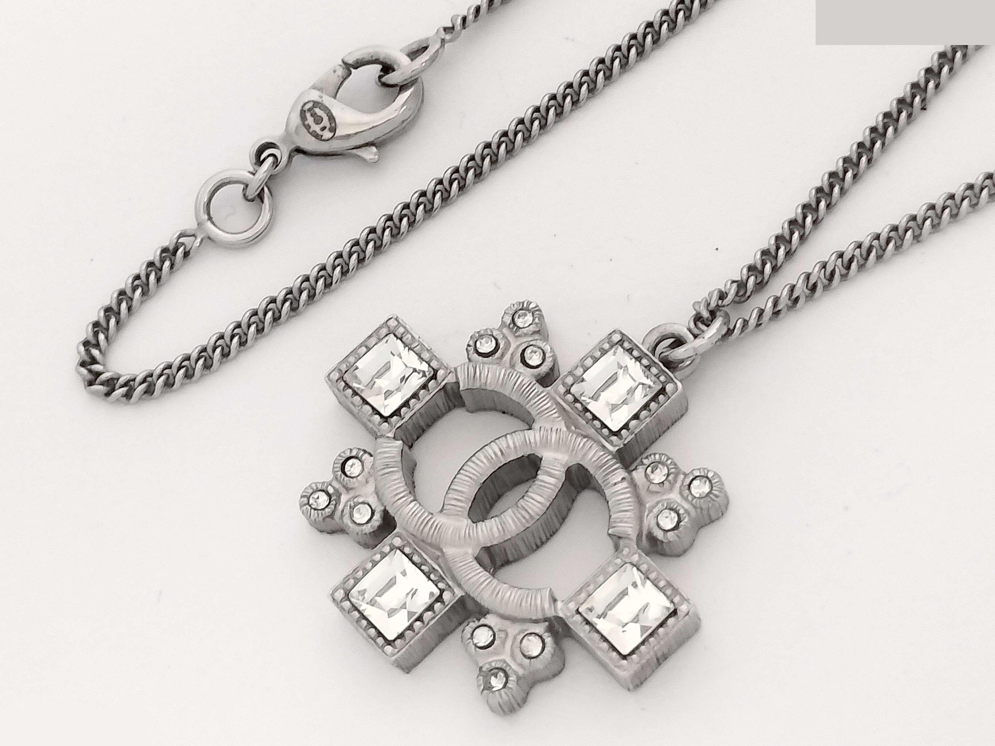Coco Rhinestone Silver Necklace B15B — view 7