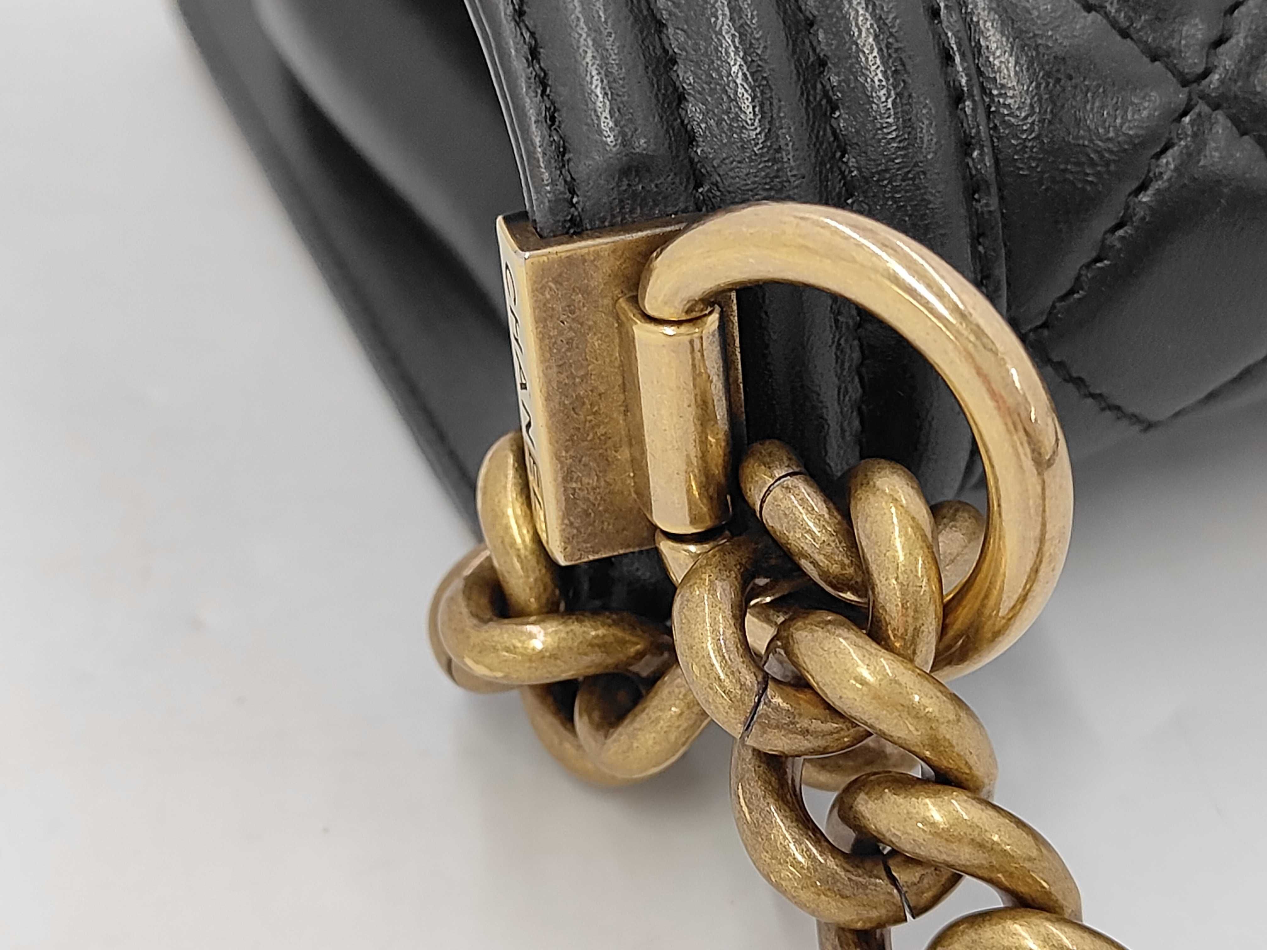 Boy Chanel Shoulder Bag — view 6