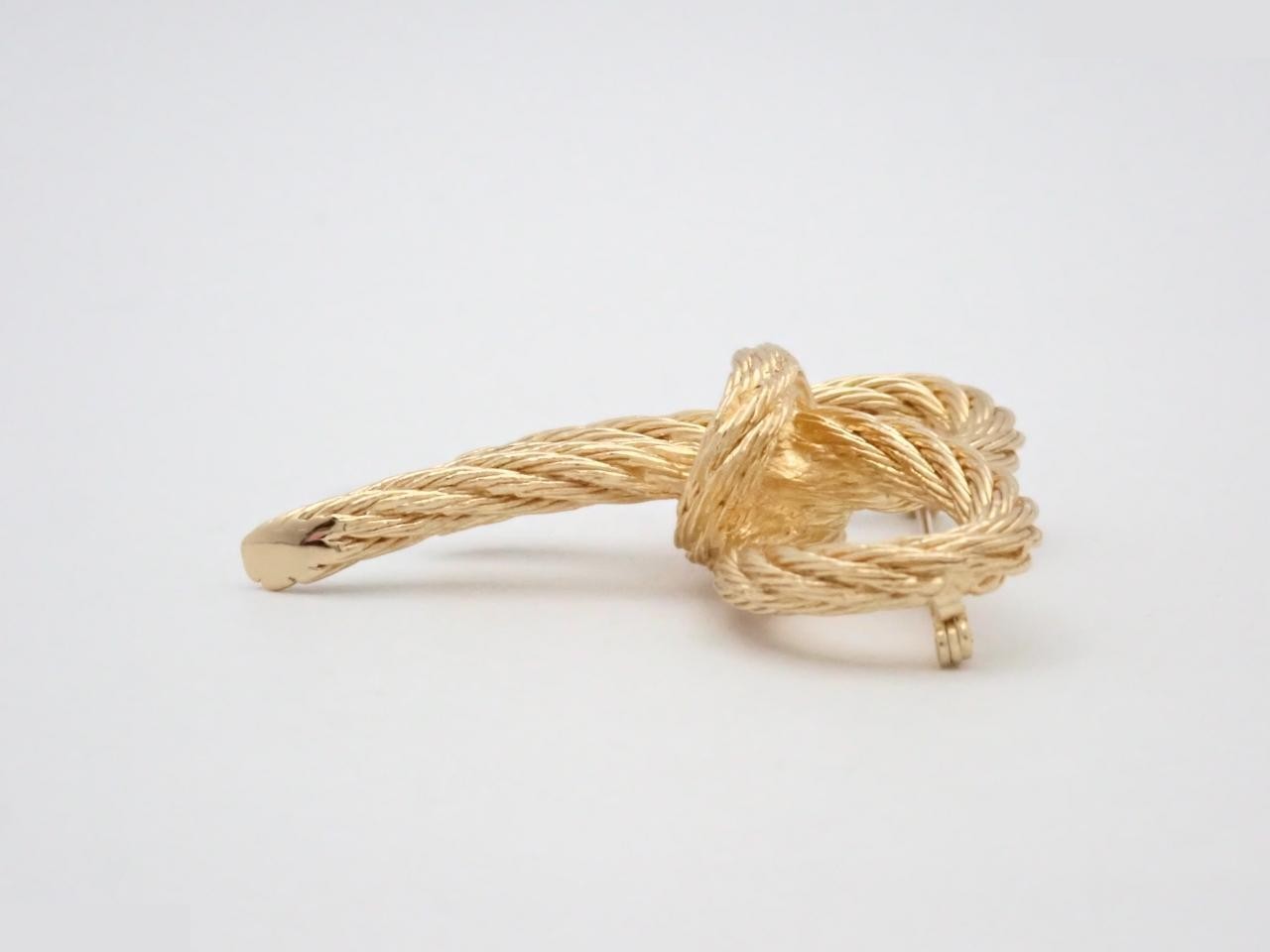 Other lines: Precious metals, brooches, ribbon, gold — view 3