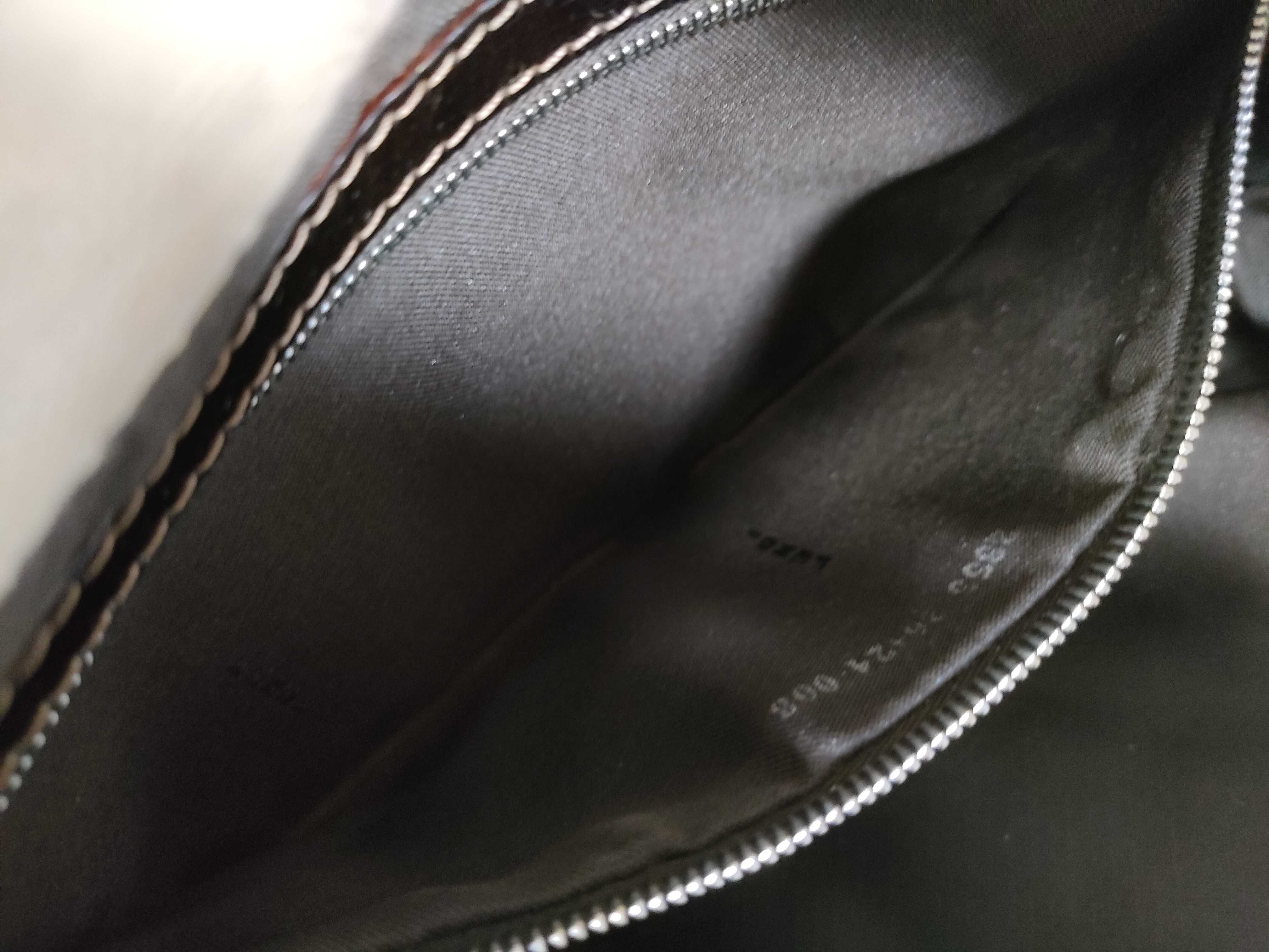 Mamma Fendi Mamma Bucket Shoulder Bag — view 15